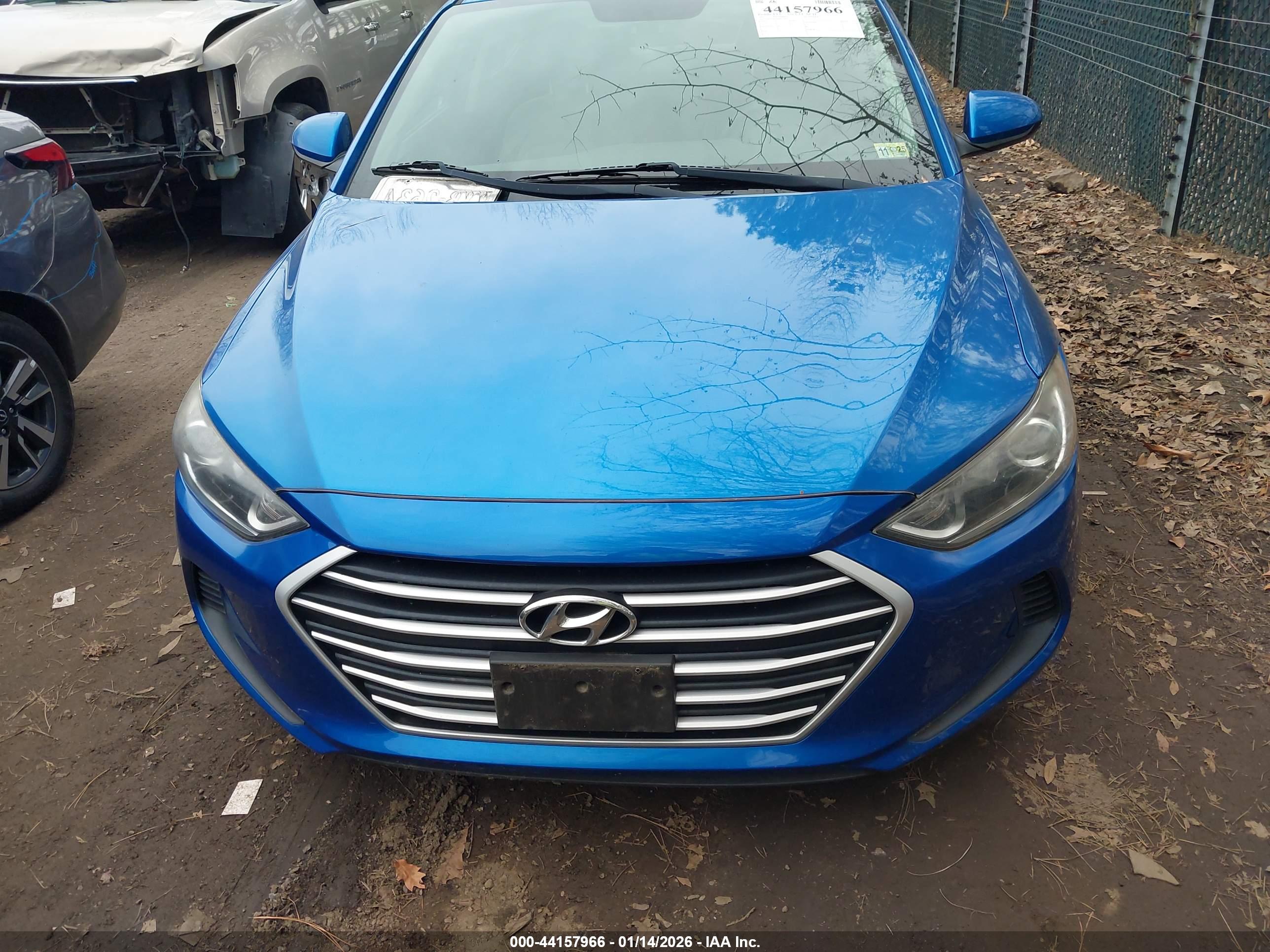 HYUNDAI ELANTRA image 6