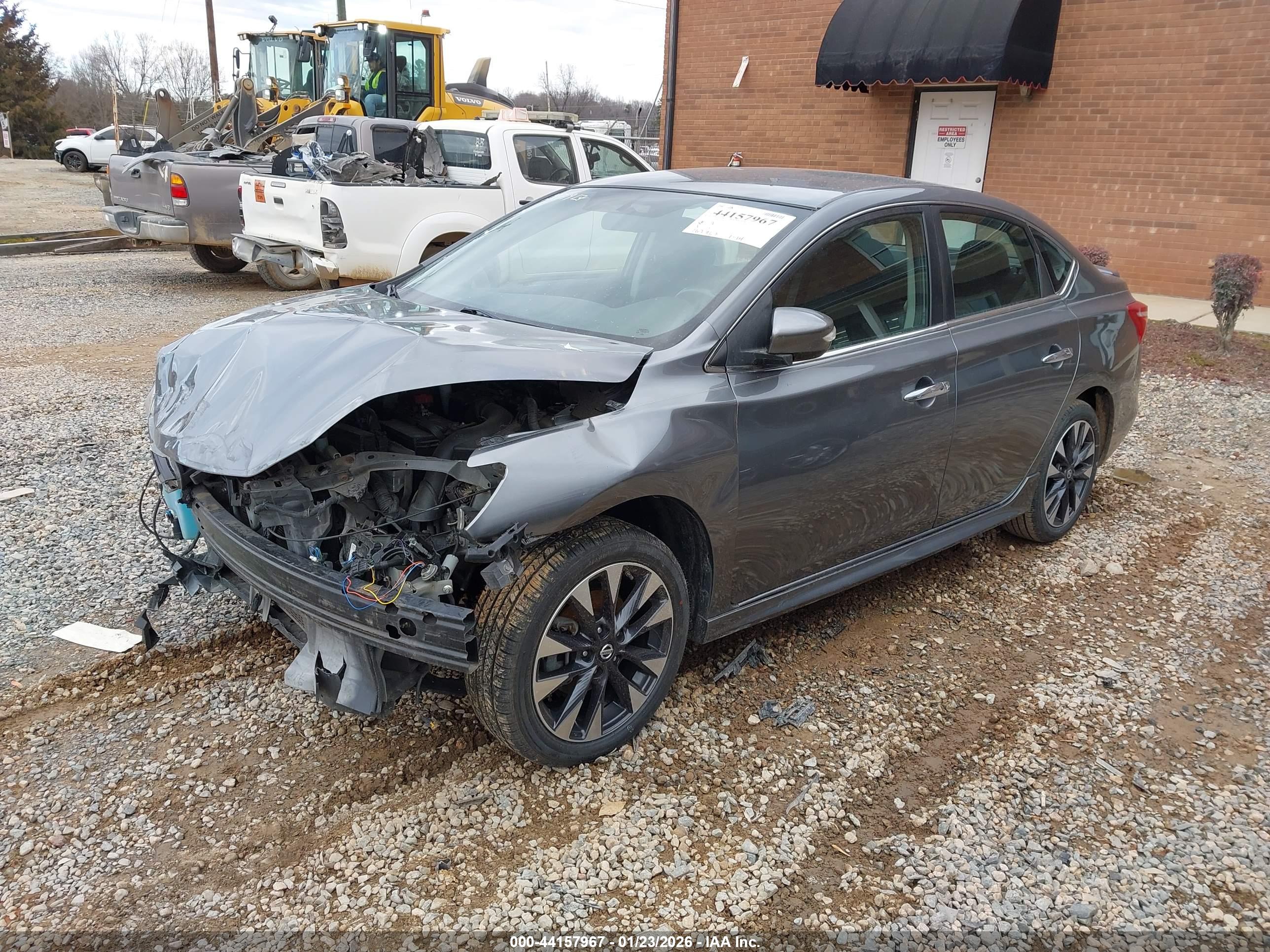 NISSAN SENTRA image 2