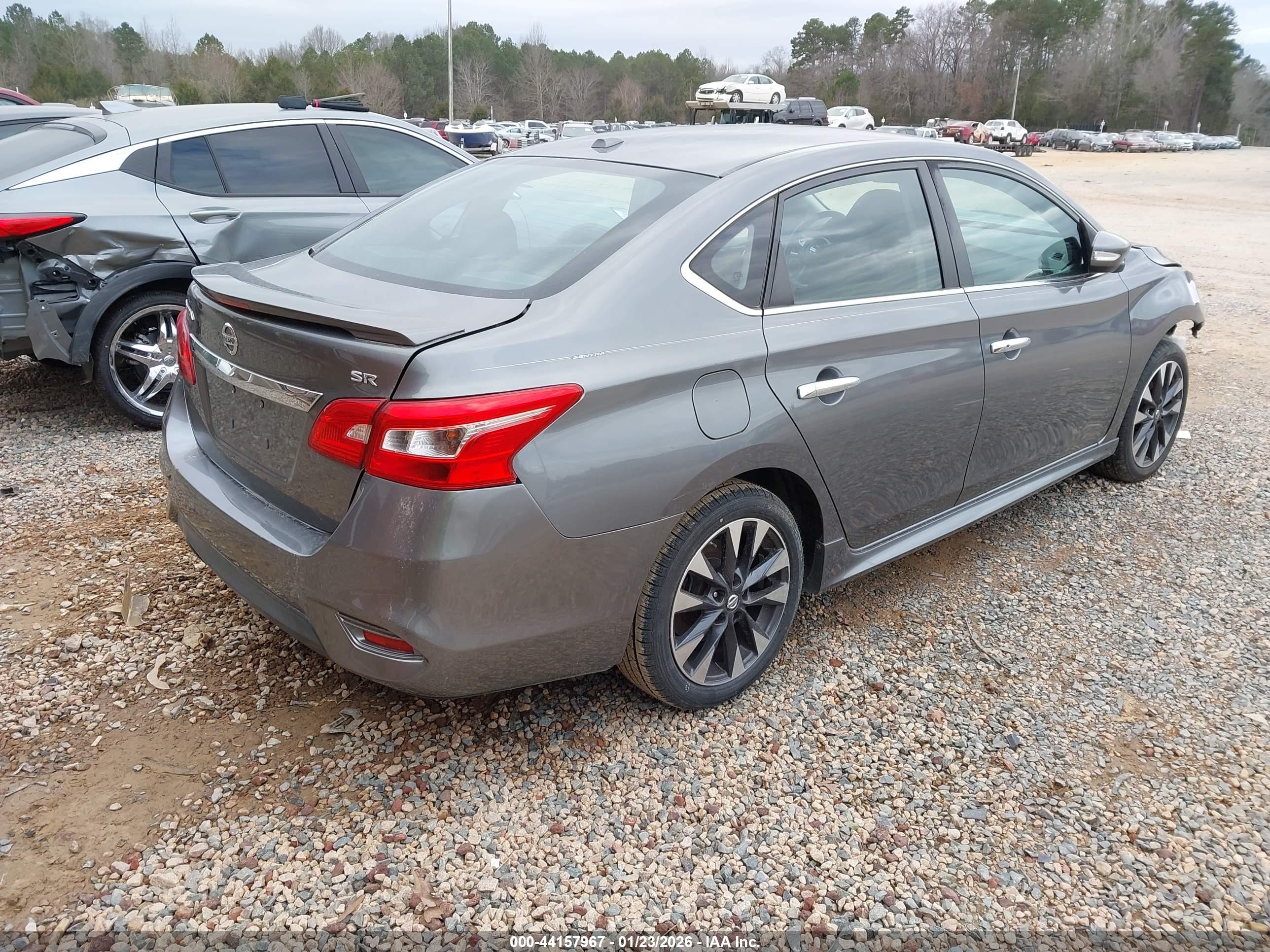 NISSAN SENTRA image 4