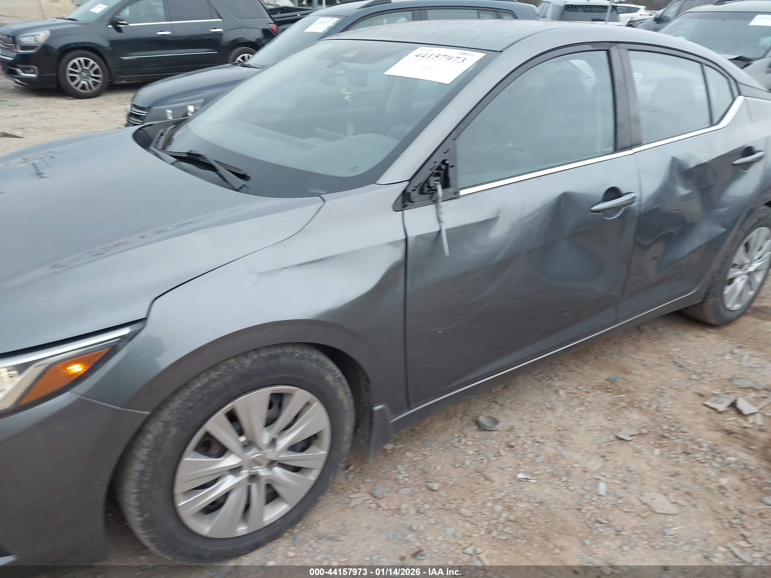NISSAN SENTRA image 6