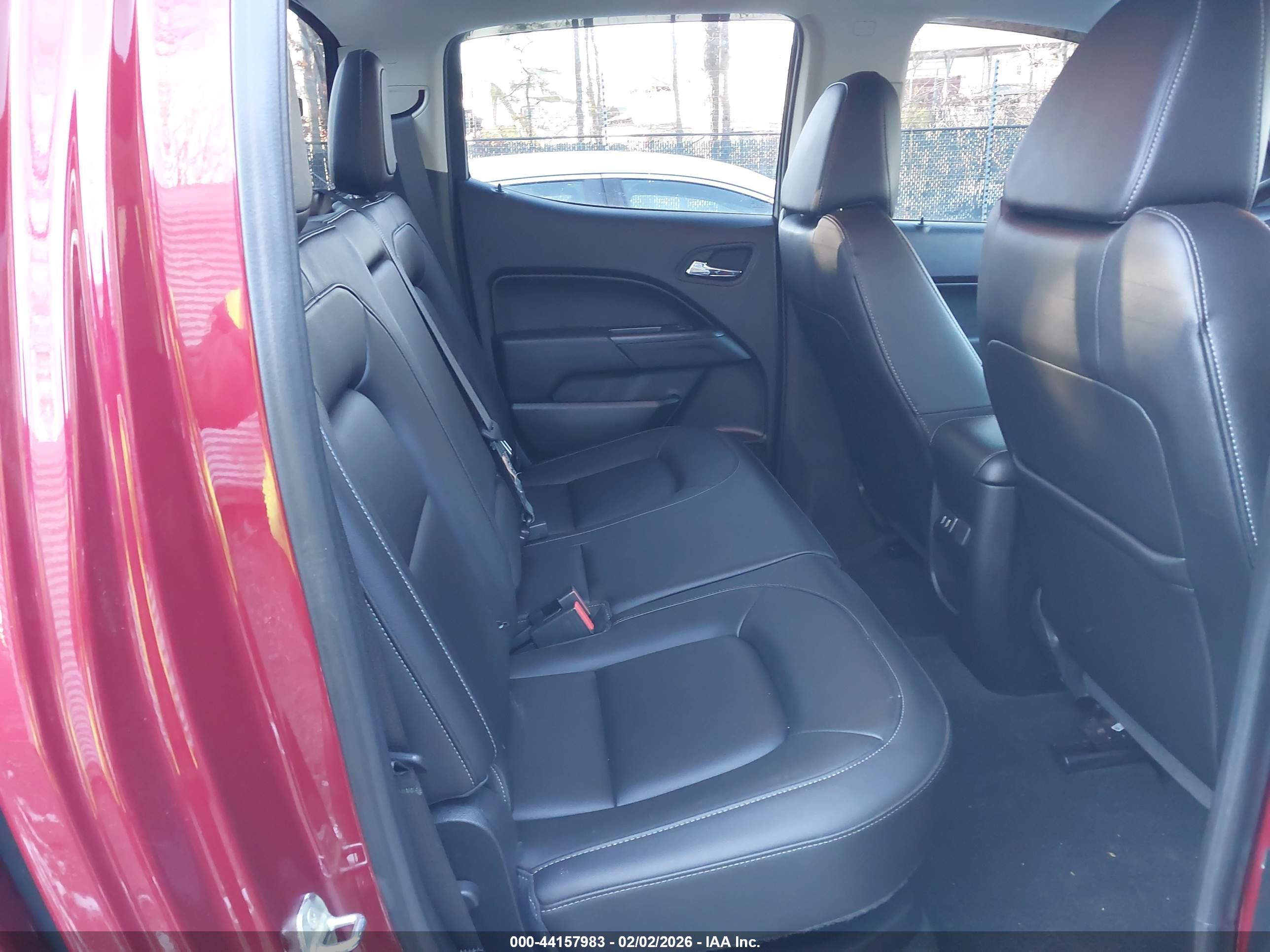 CHEVROLET COLORADO image 8