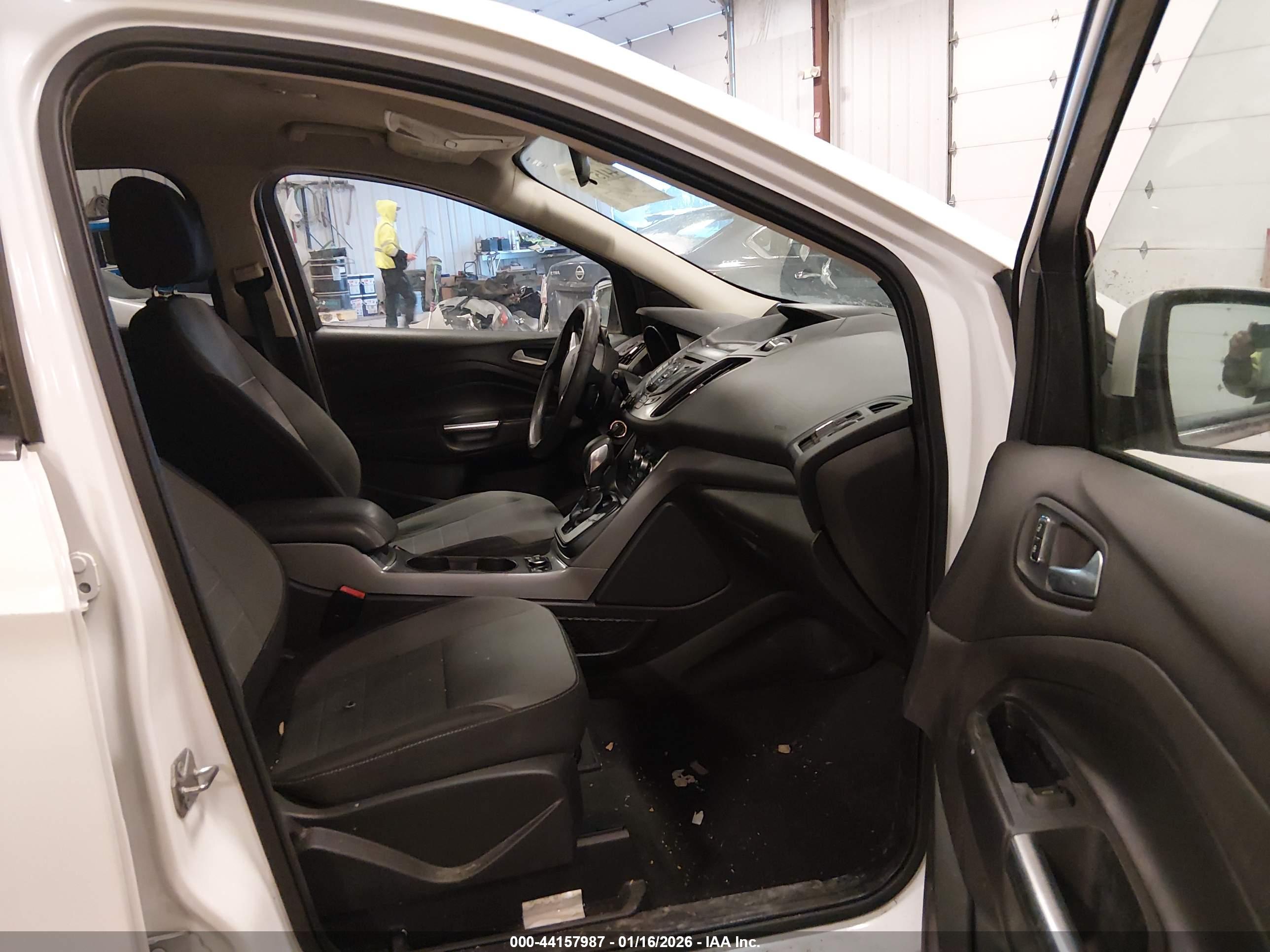 FORD ESCAPE image 5