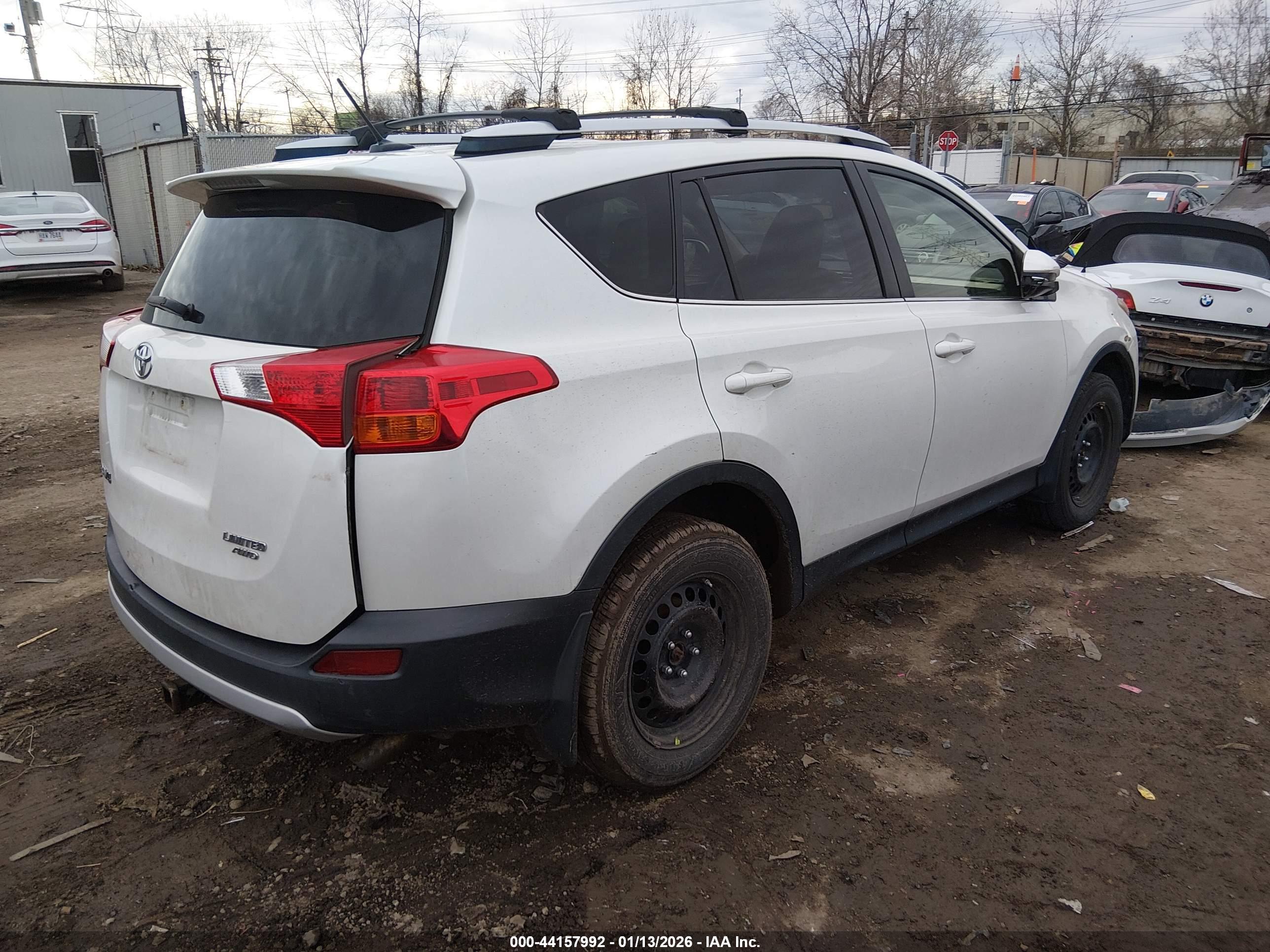 TOYOTA RAV4 image 4