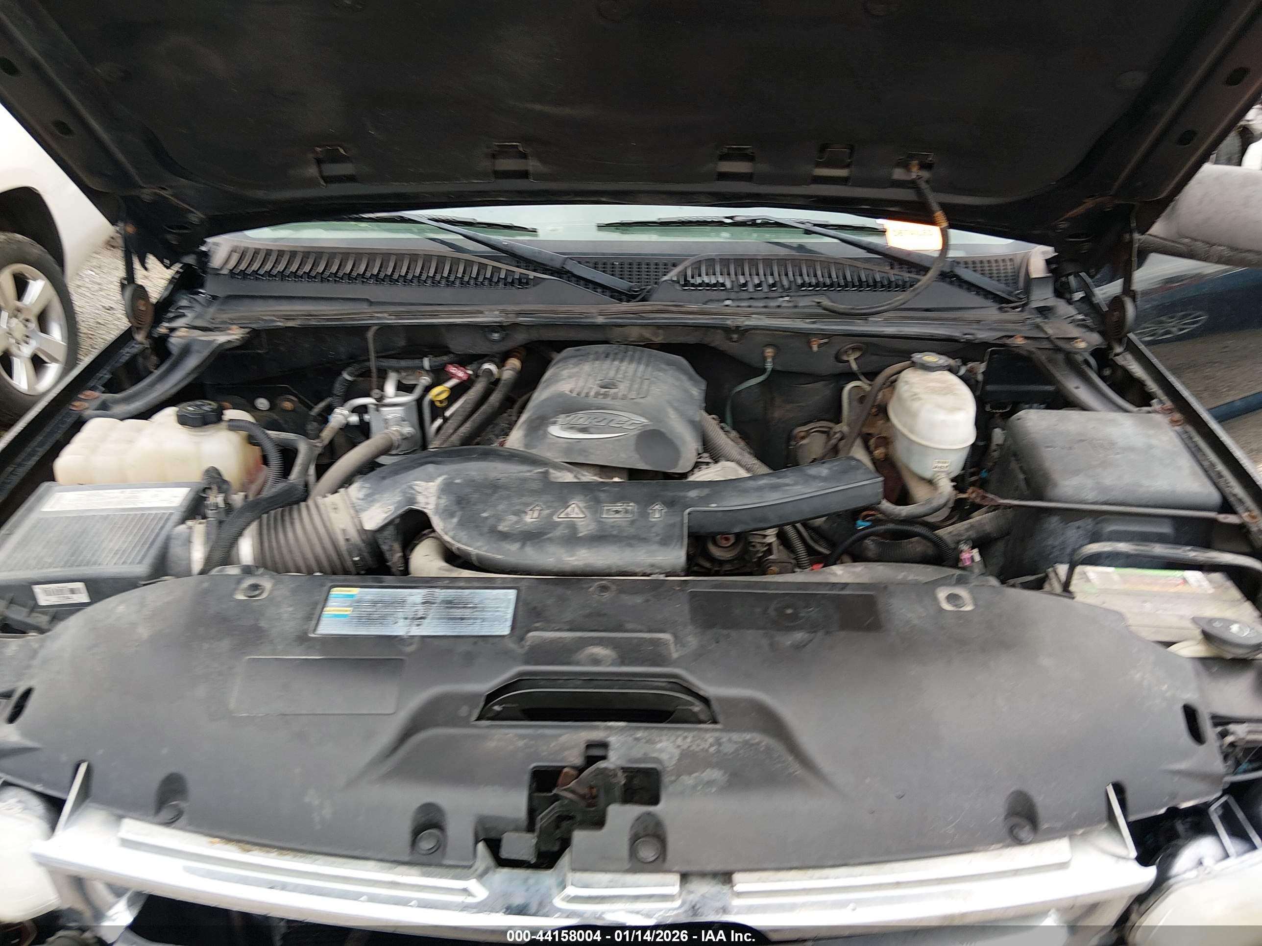 CHEVROLET SUBURBAN image 10