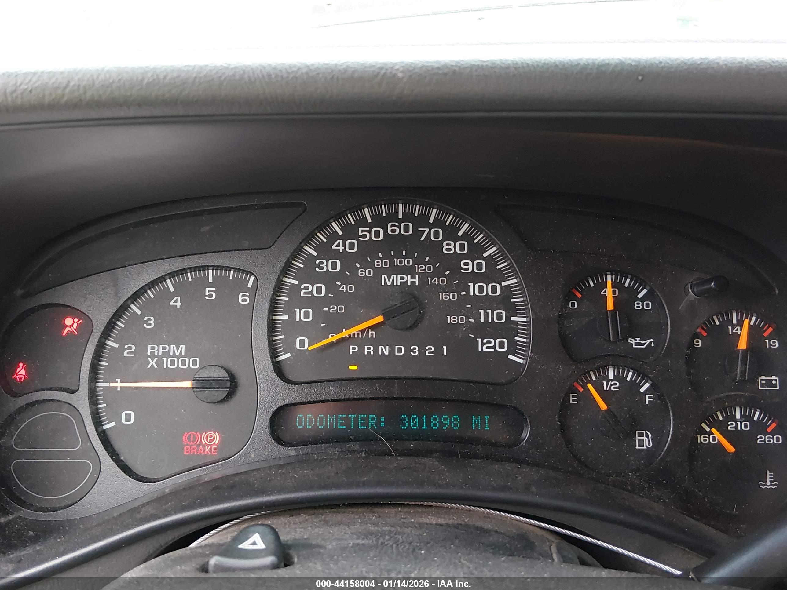 CHEVROLET SUBURBAN image 7