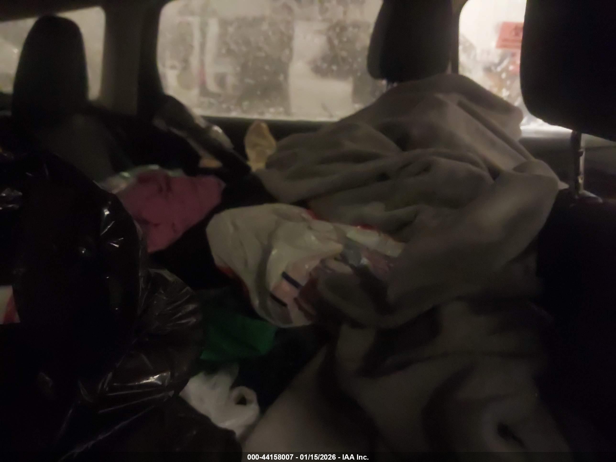FORD ESCAPE image 8