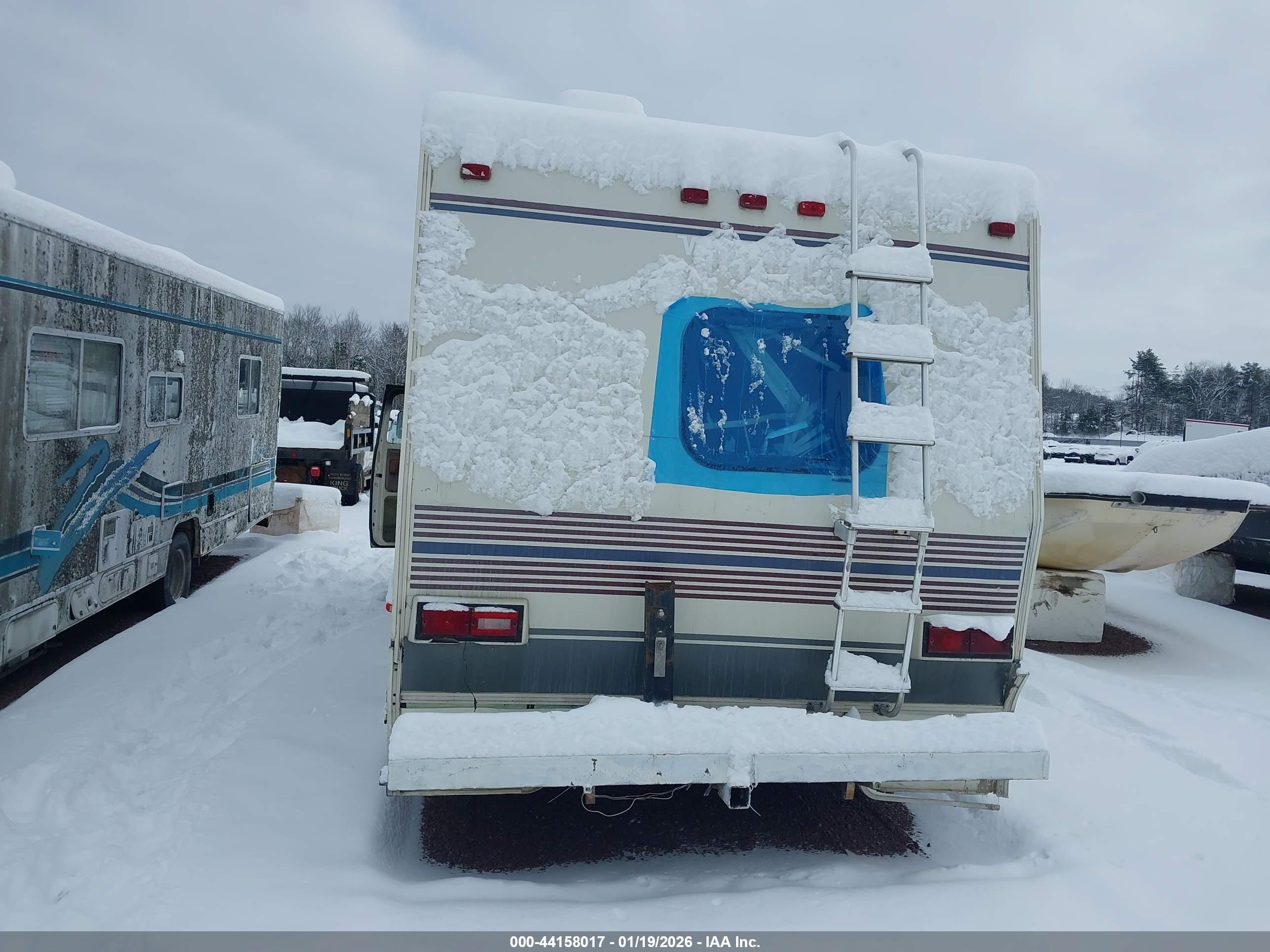 CHEVROLET G30 image 8