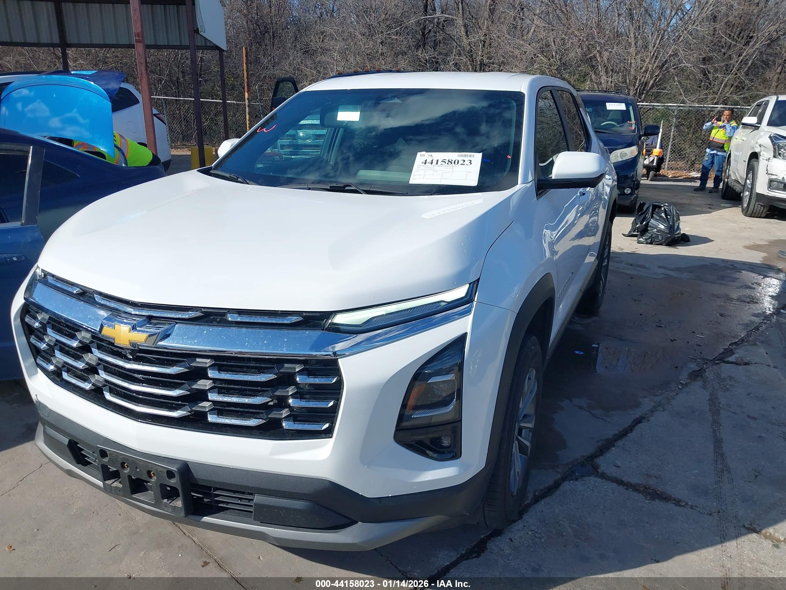 CHEVROLET EQUINOX image 6