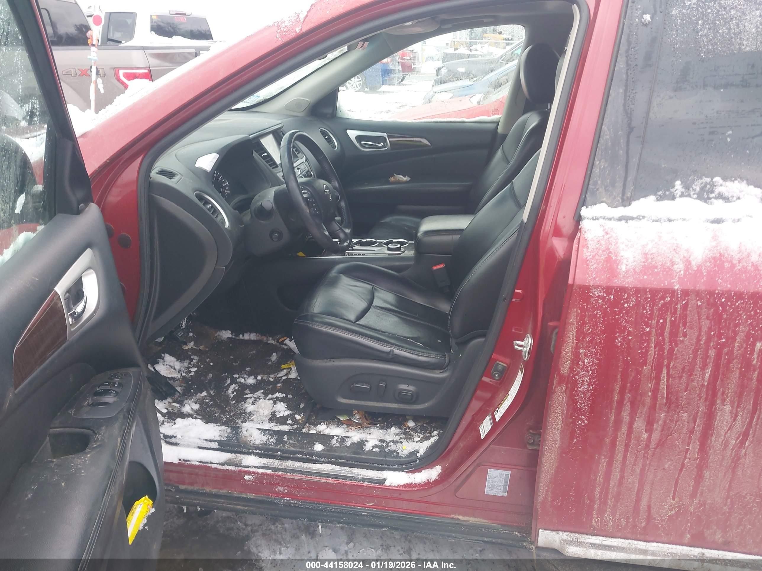 NISSAN PATHFINDER image 5