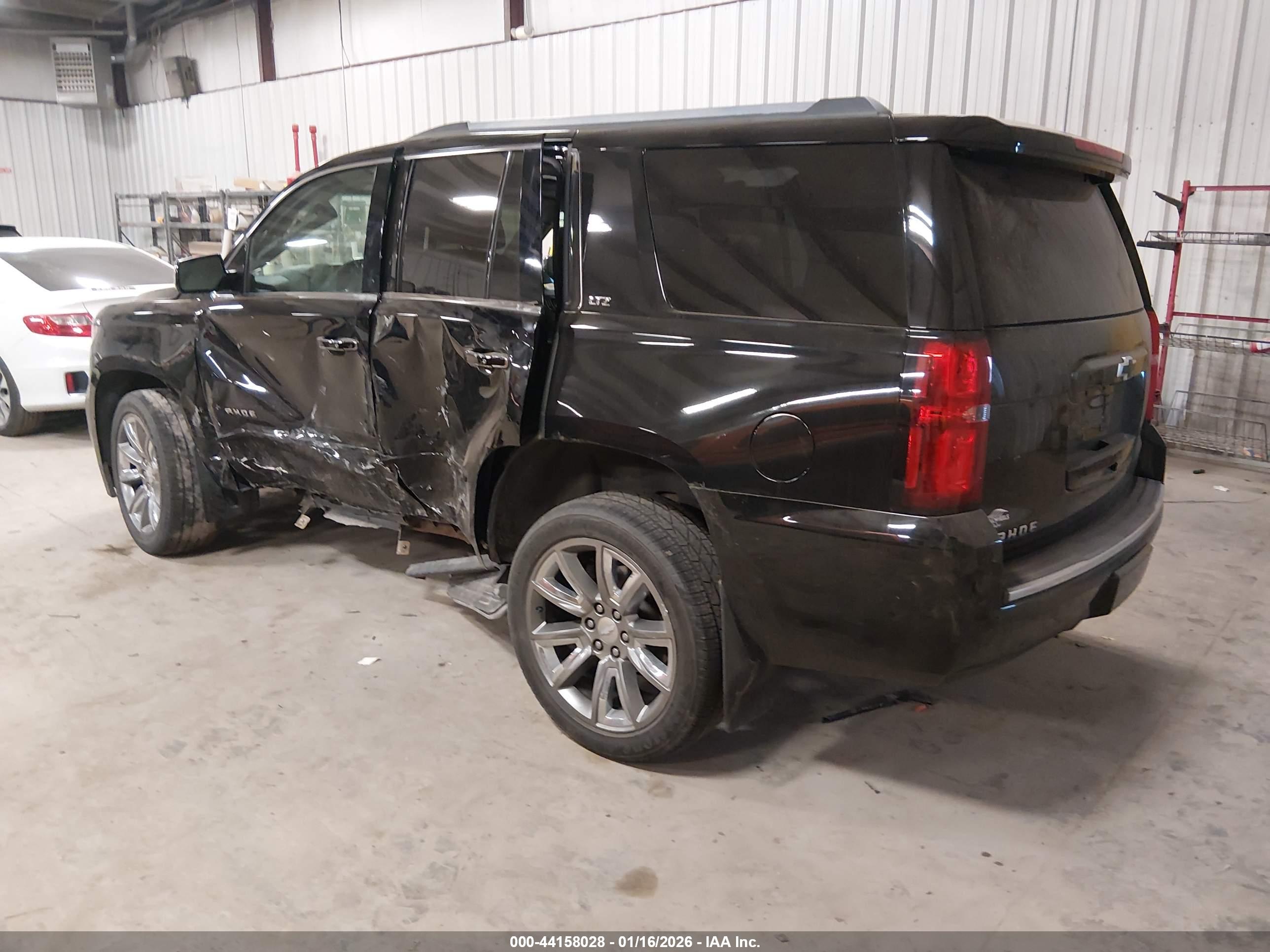 CHEVROLET TAHOE image 3