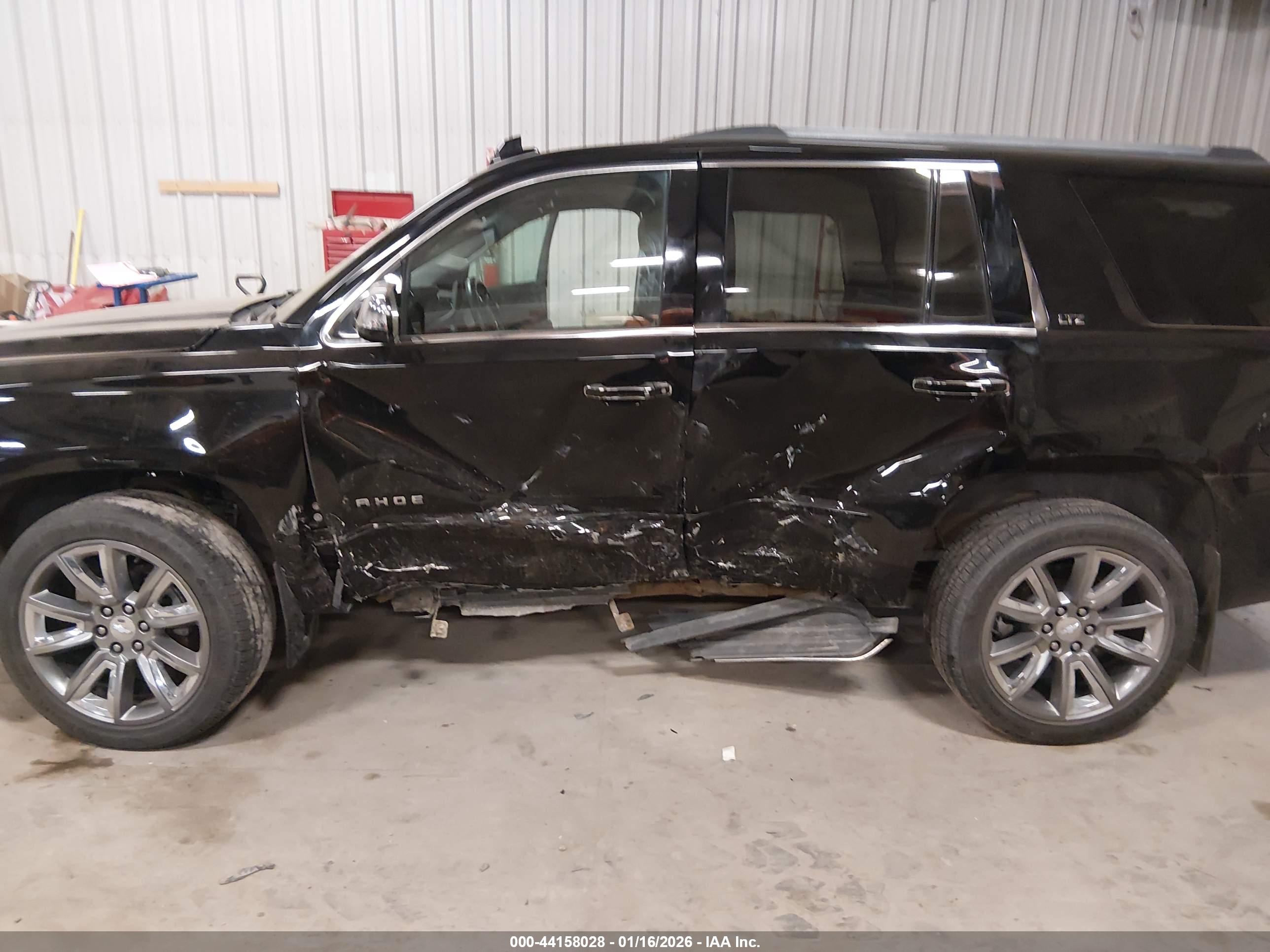 CHEVROLET TAHOE image 6