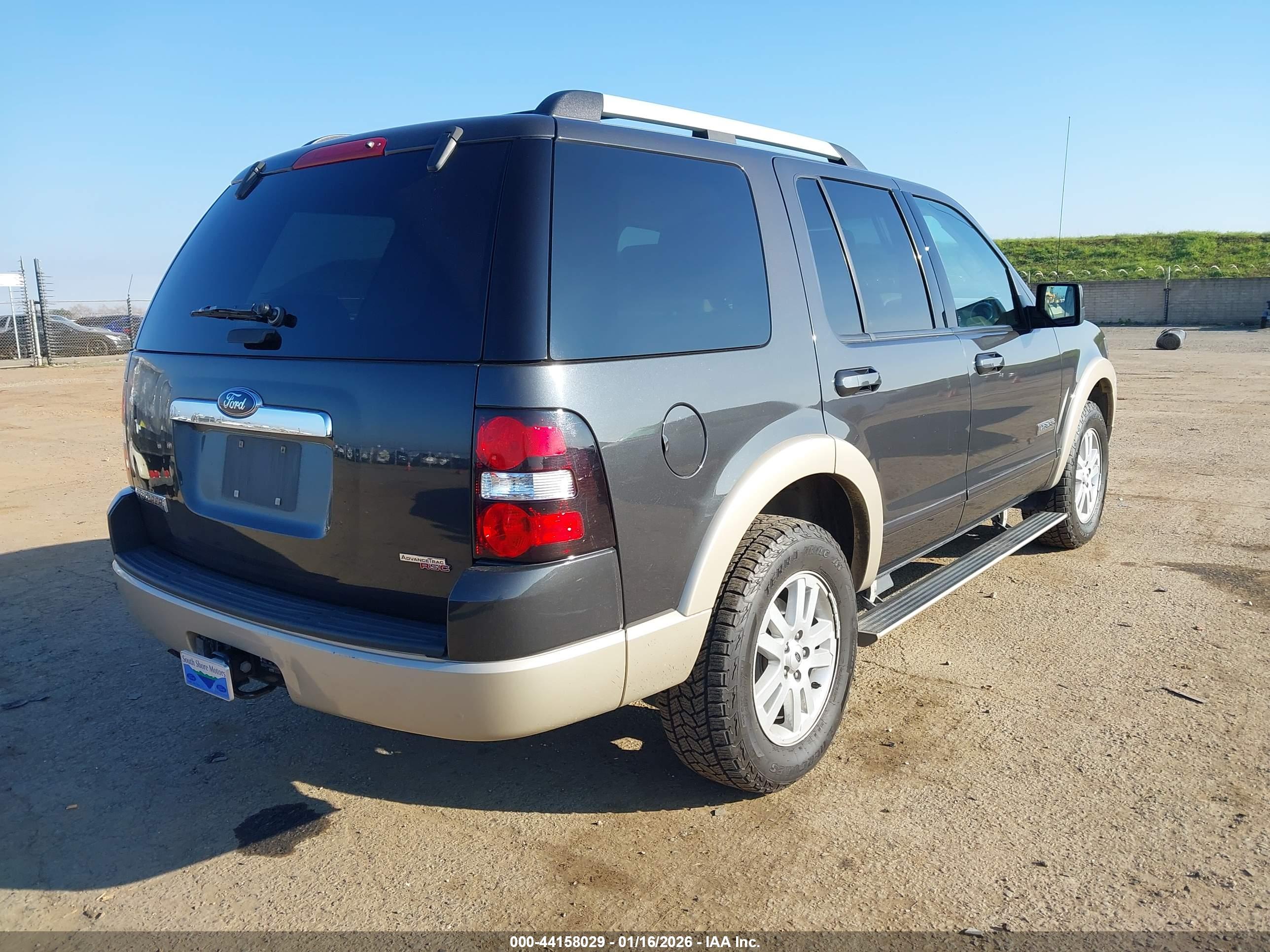 FORD EXPLORER image 4
