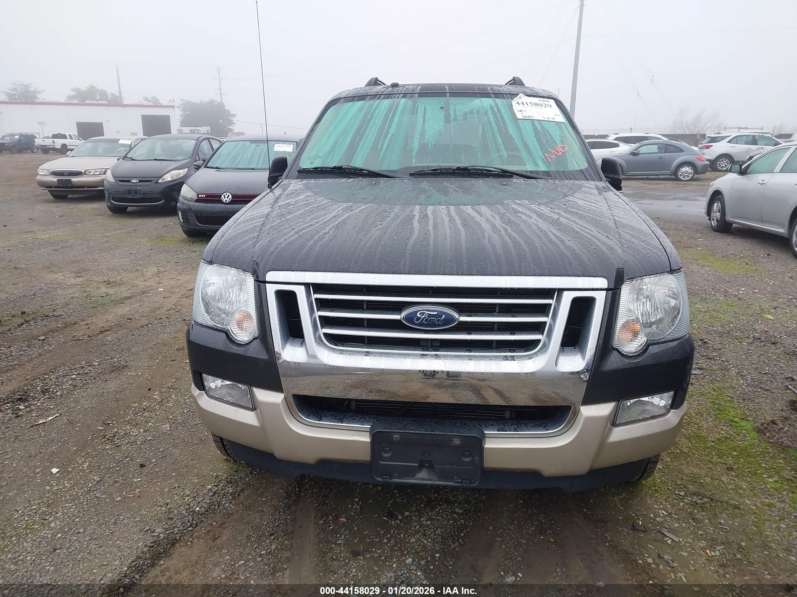 FORD EXPLORER image 6