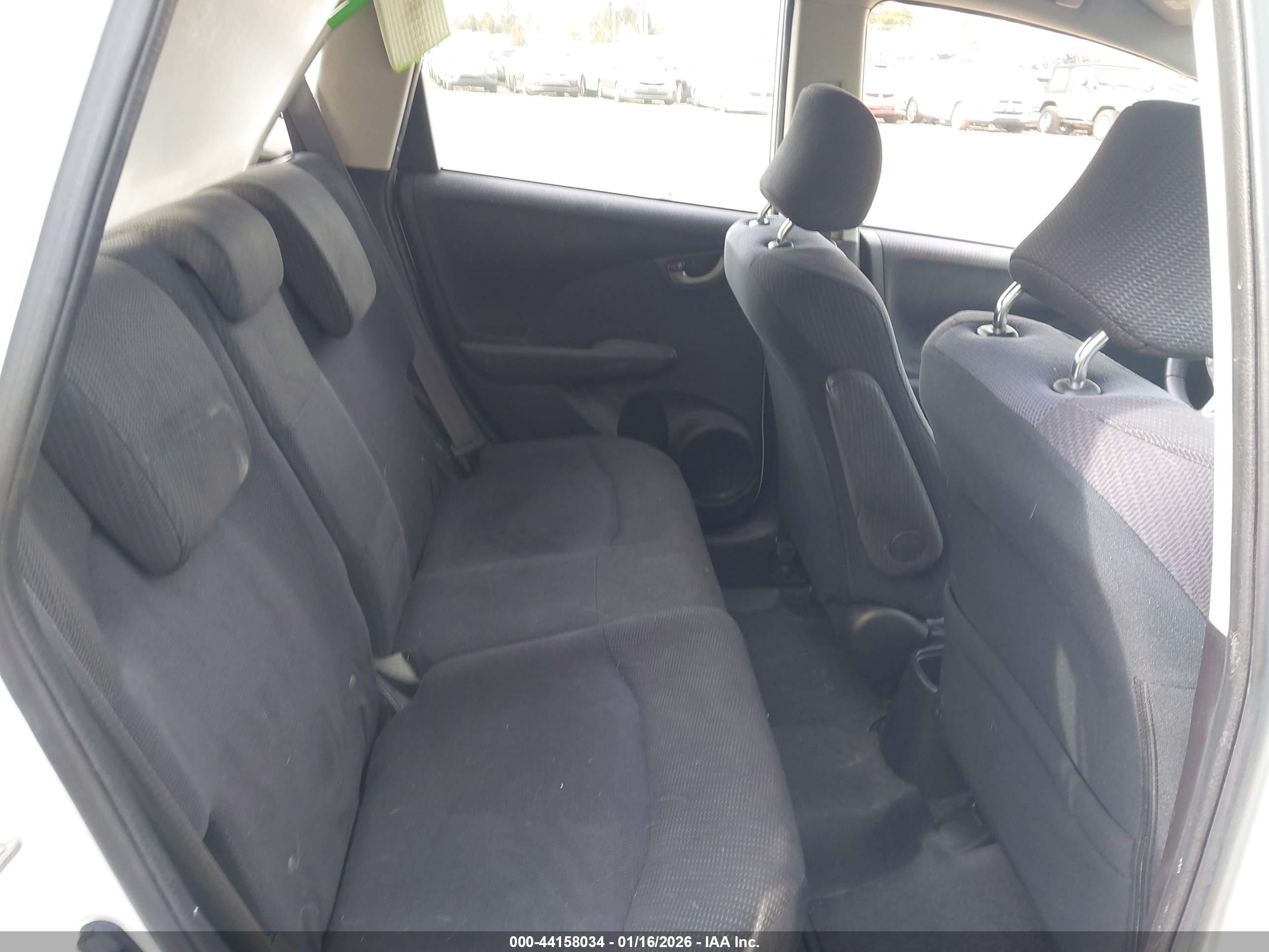 HONDA FIT image 8