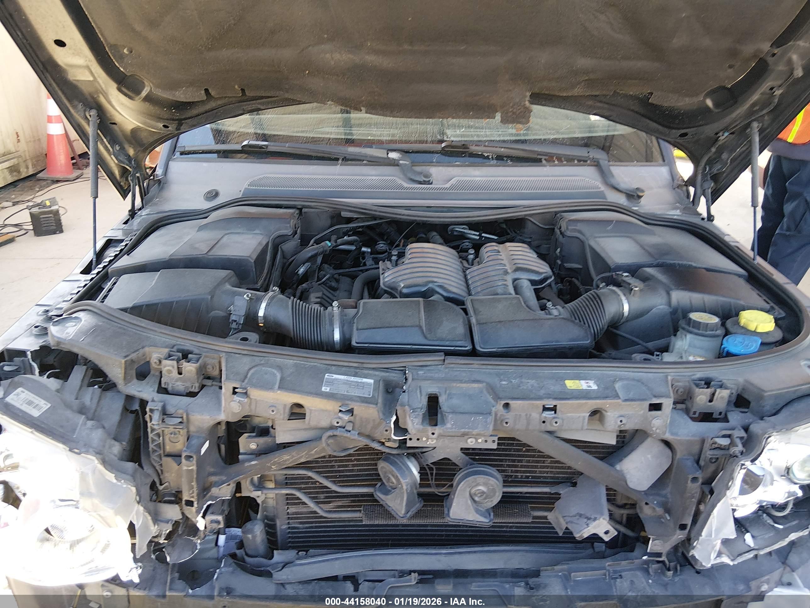 LAND ROVER image 10