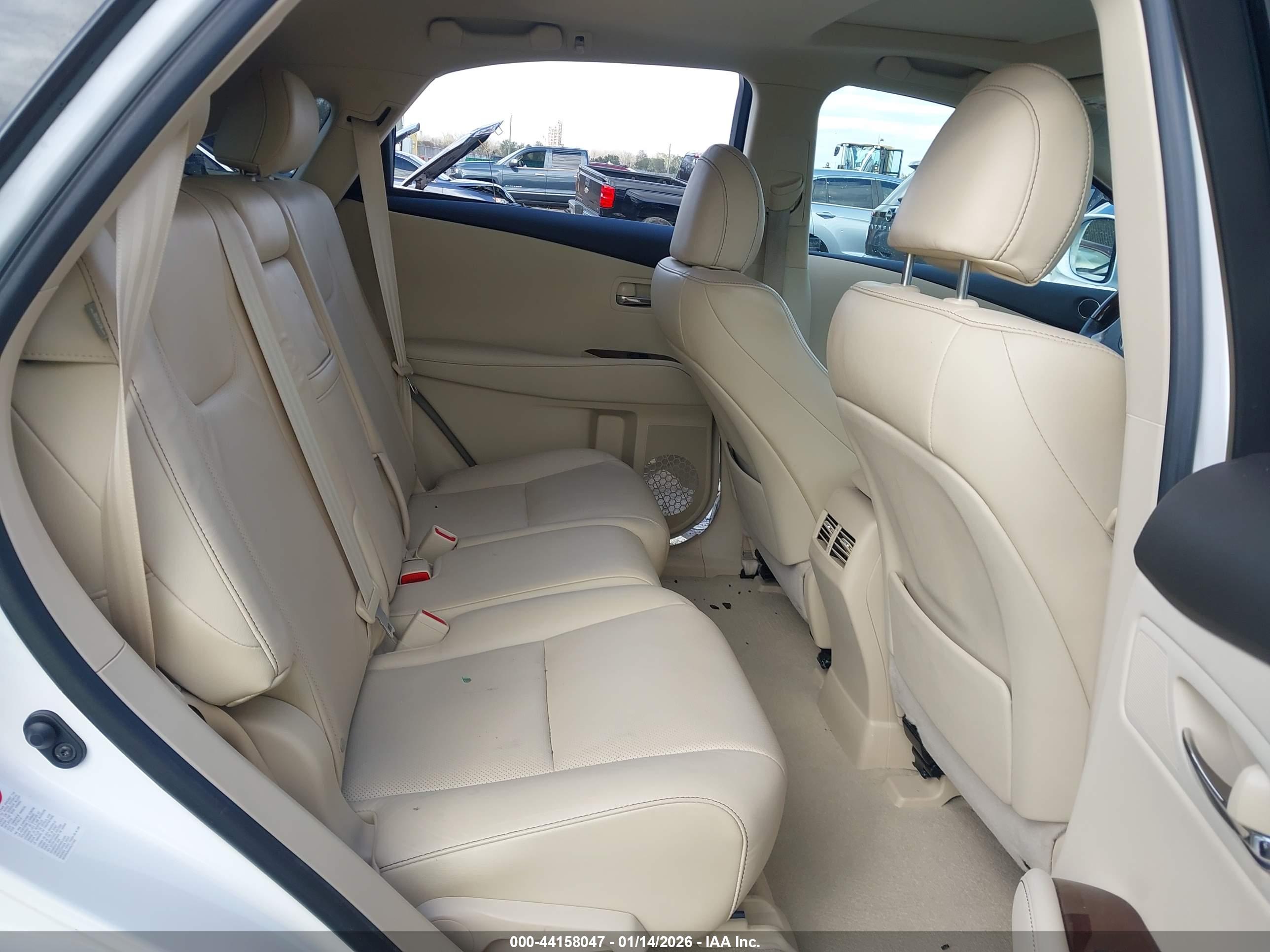 LEXUS RX image 8