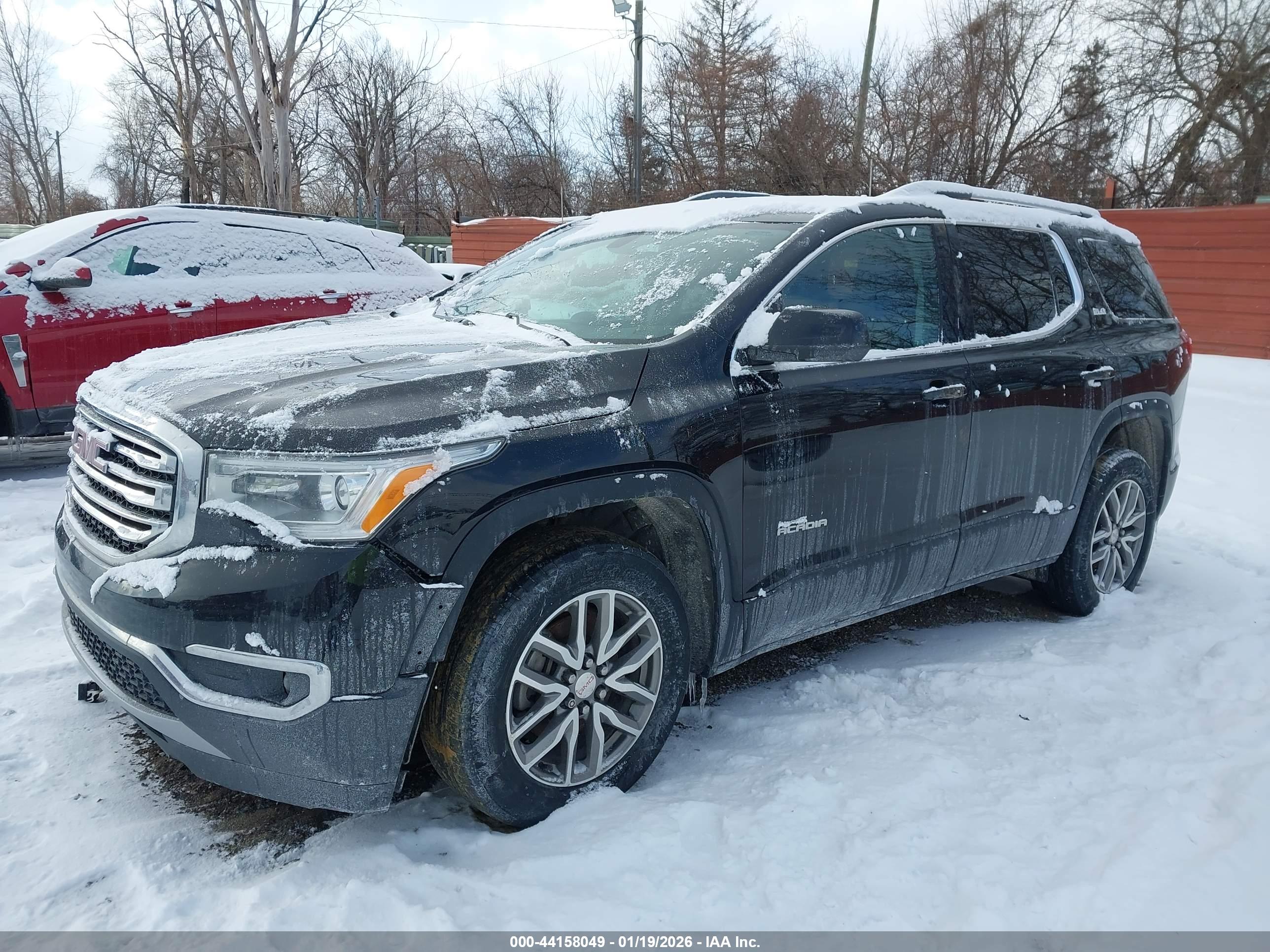 GMC ACADIA image 2