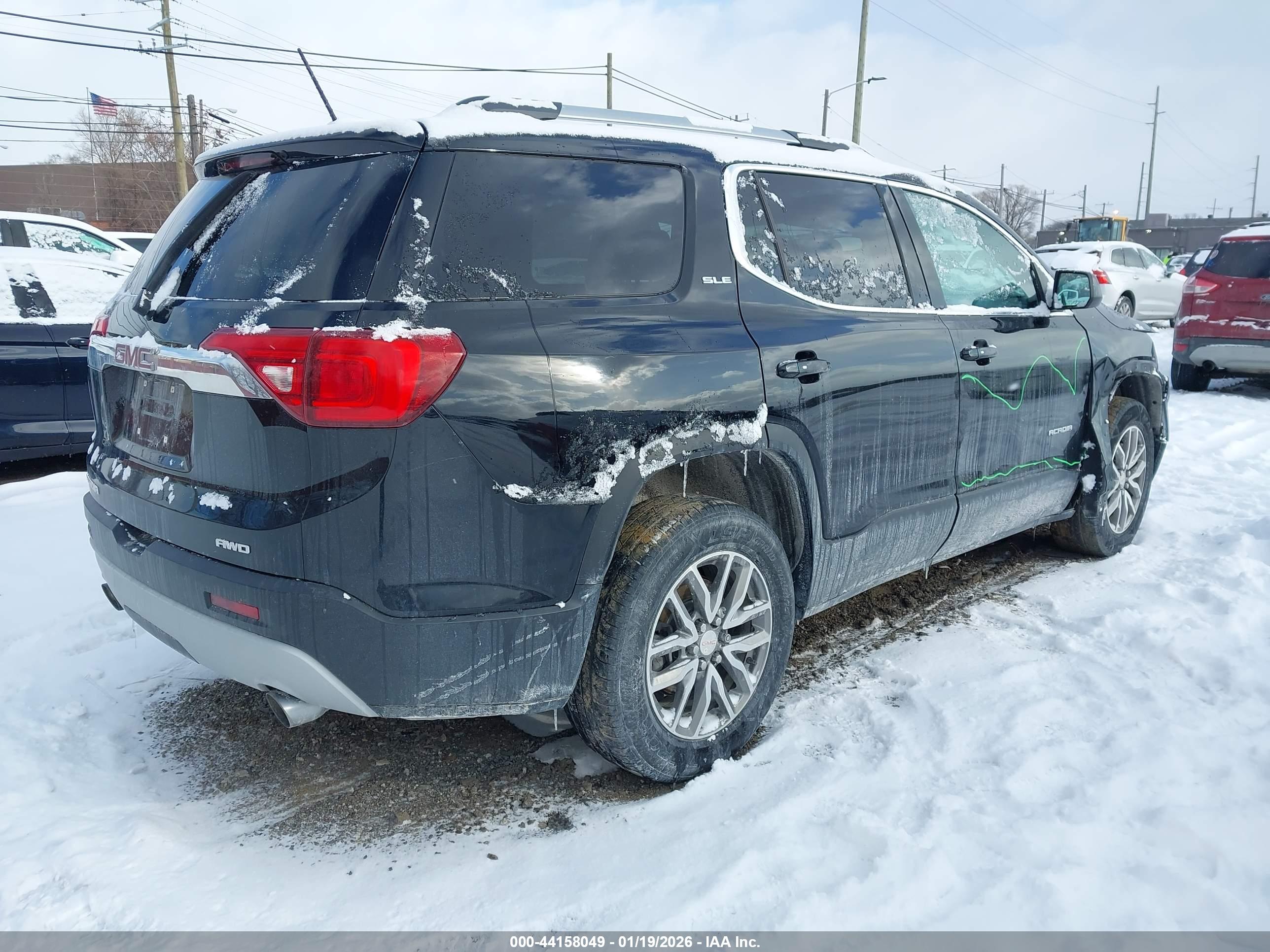 GMC ACADIA image 4