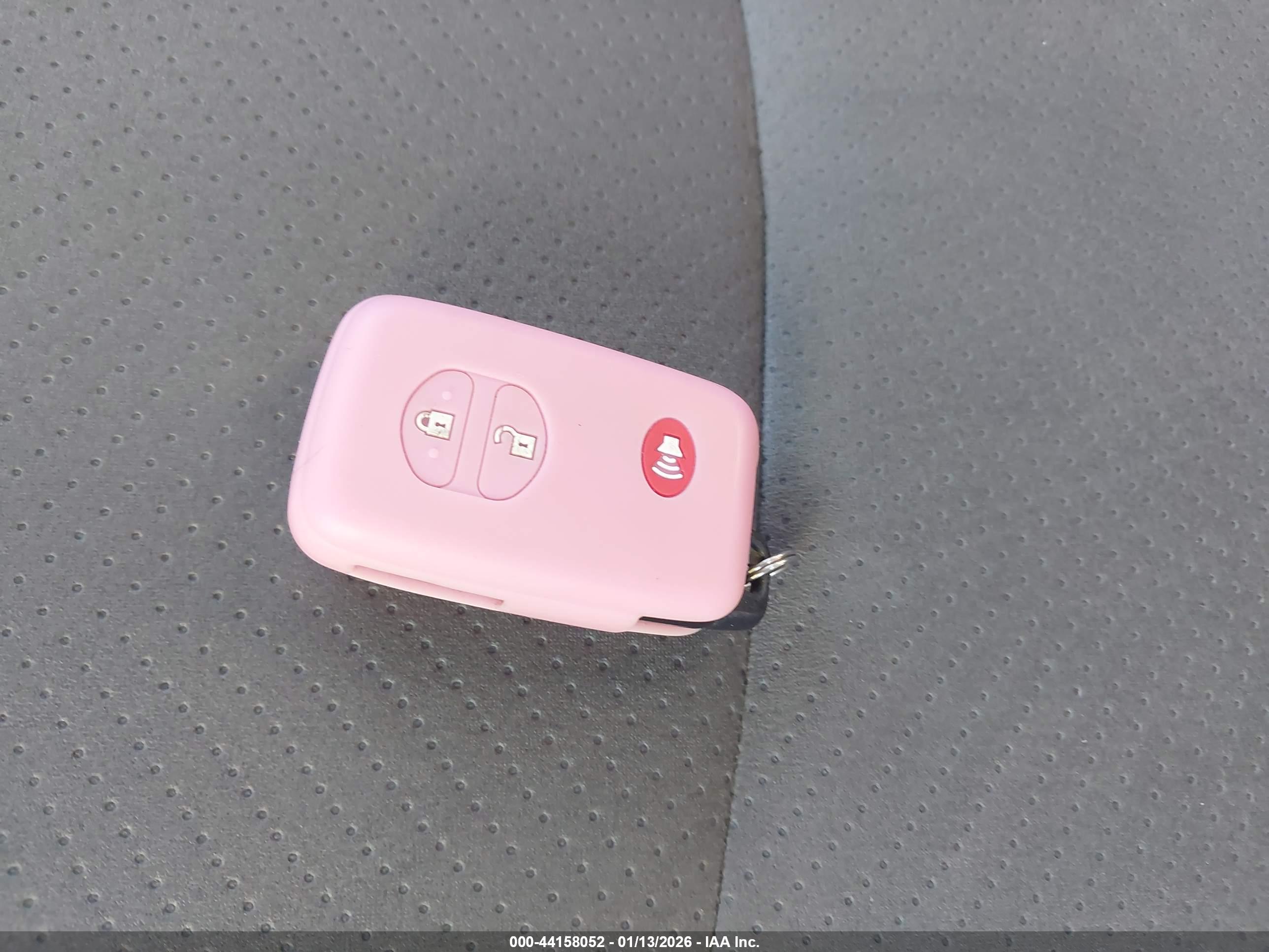 TOYOTA PRIUS image 11