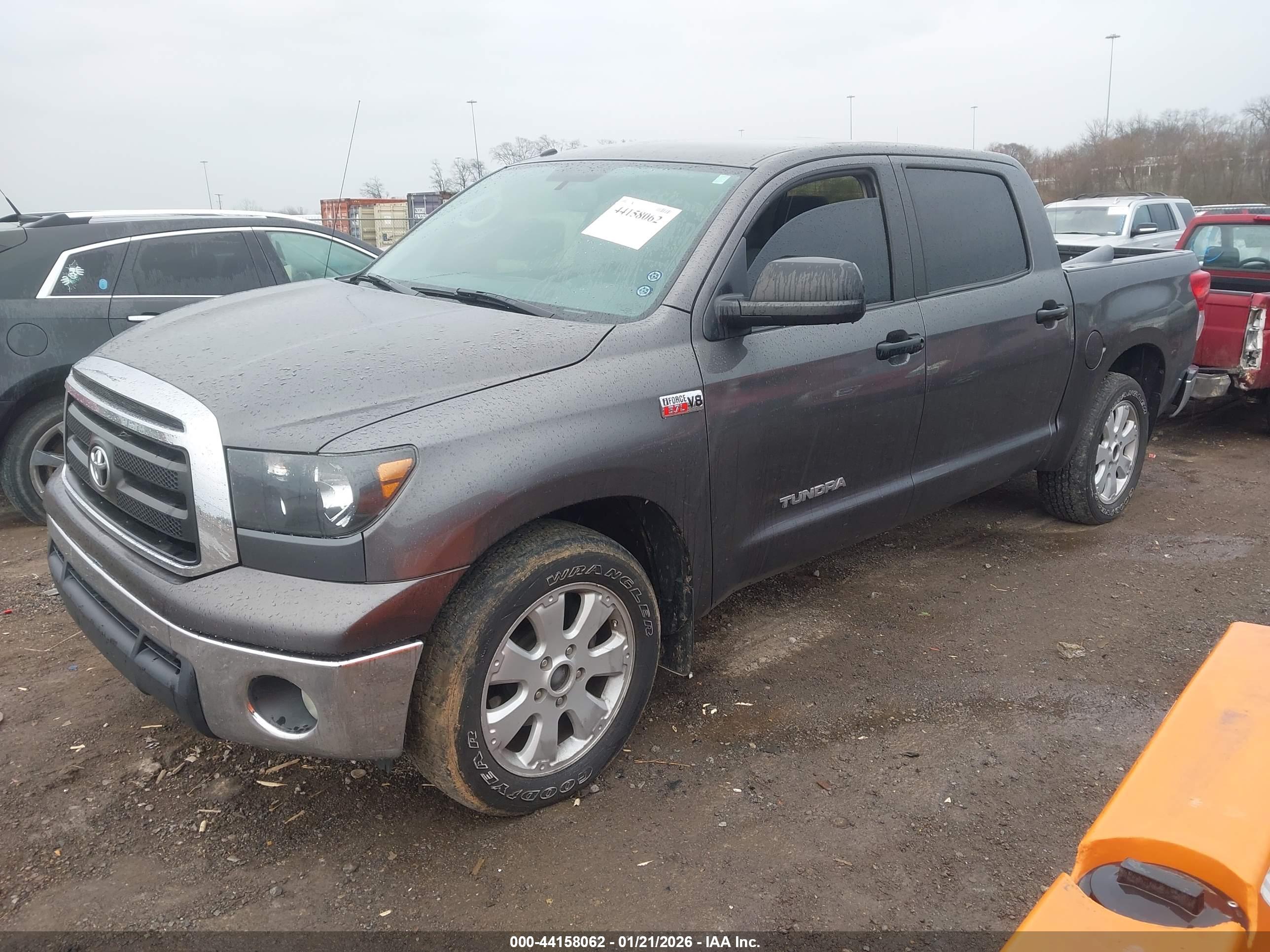 TOYOTA TUNDRA image 2