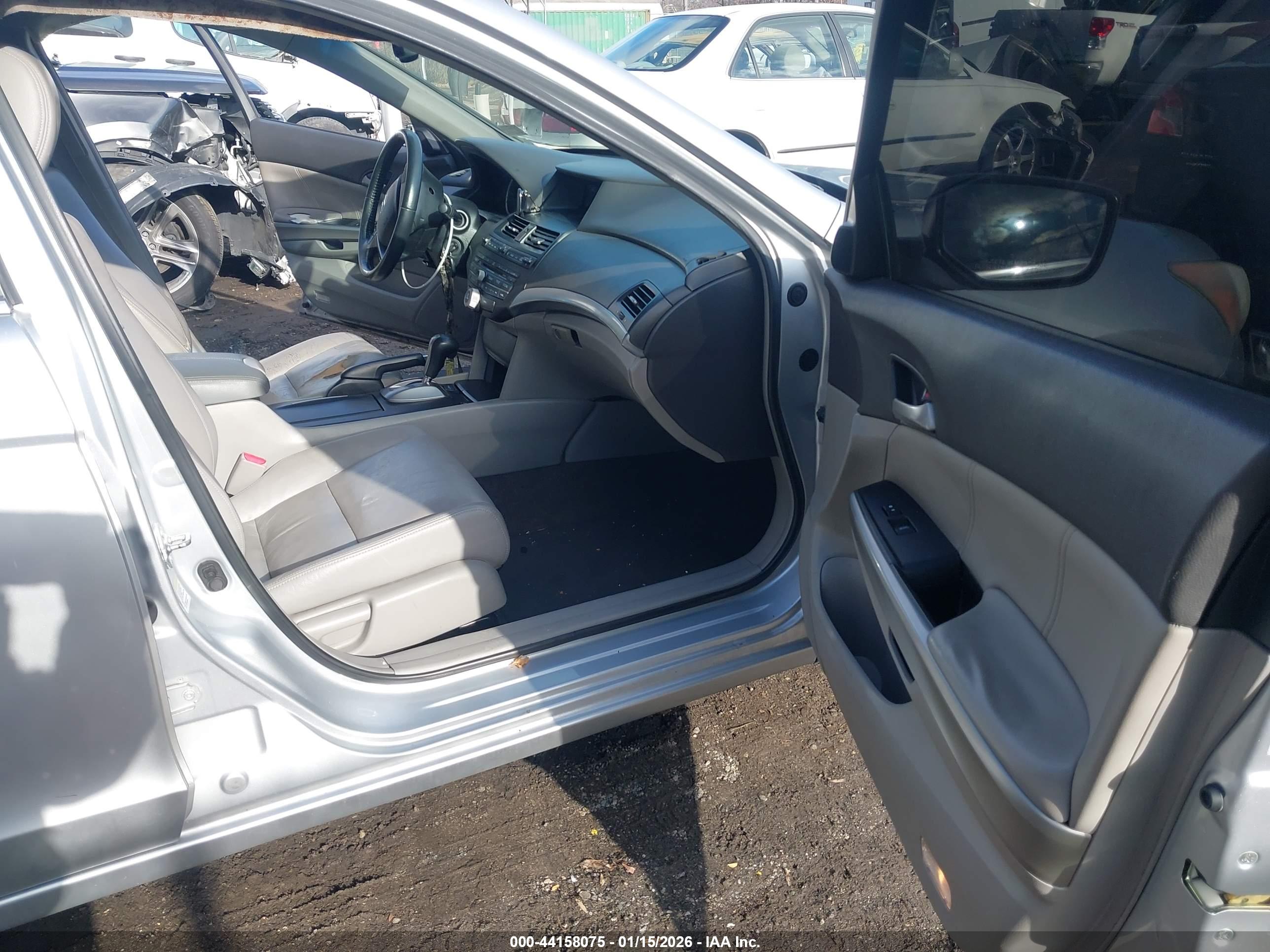 HONDA ACCORD image 5