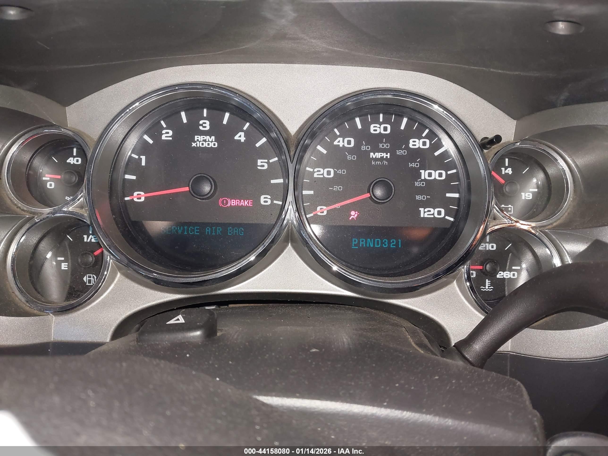 CHEVROLET SILVERADO image 7