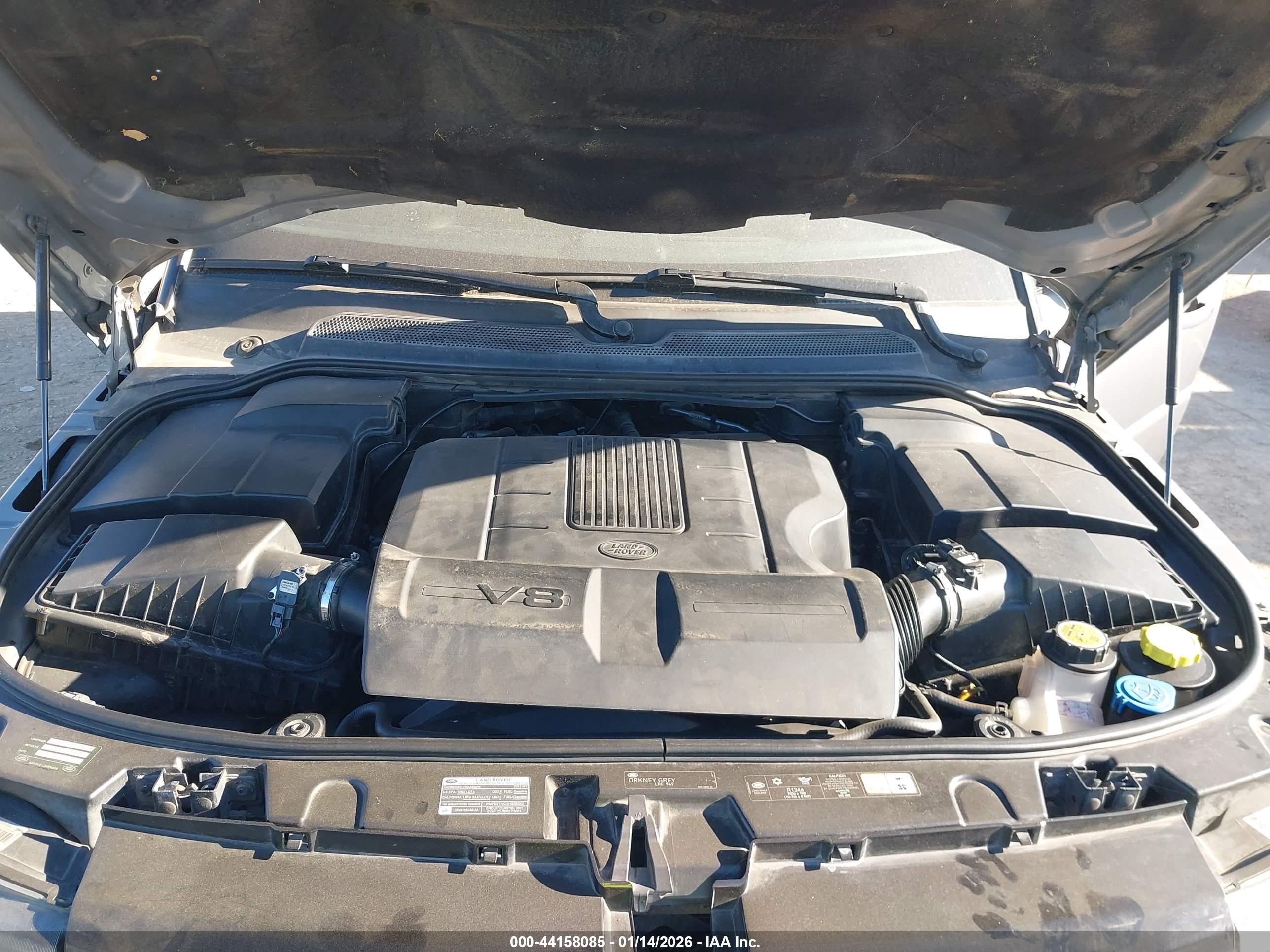 LAND ROVER image 6