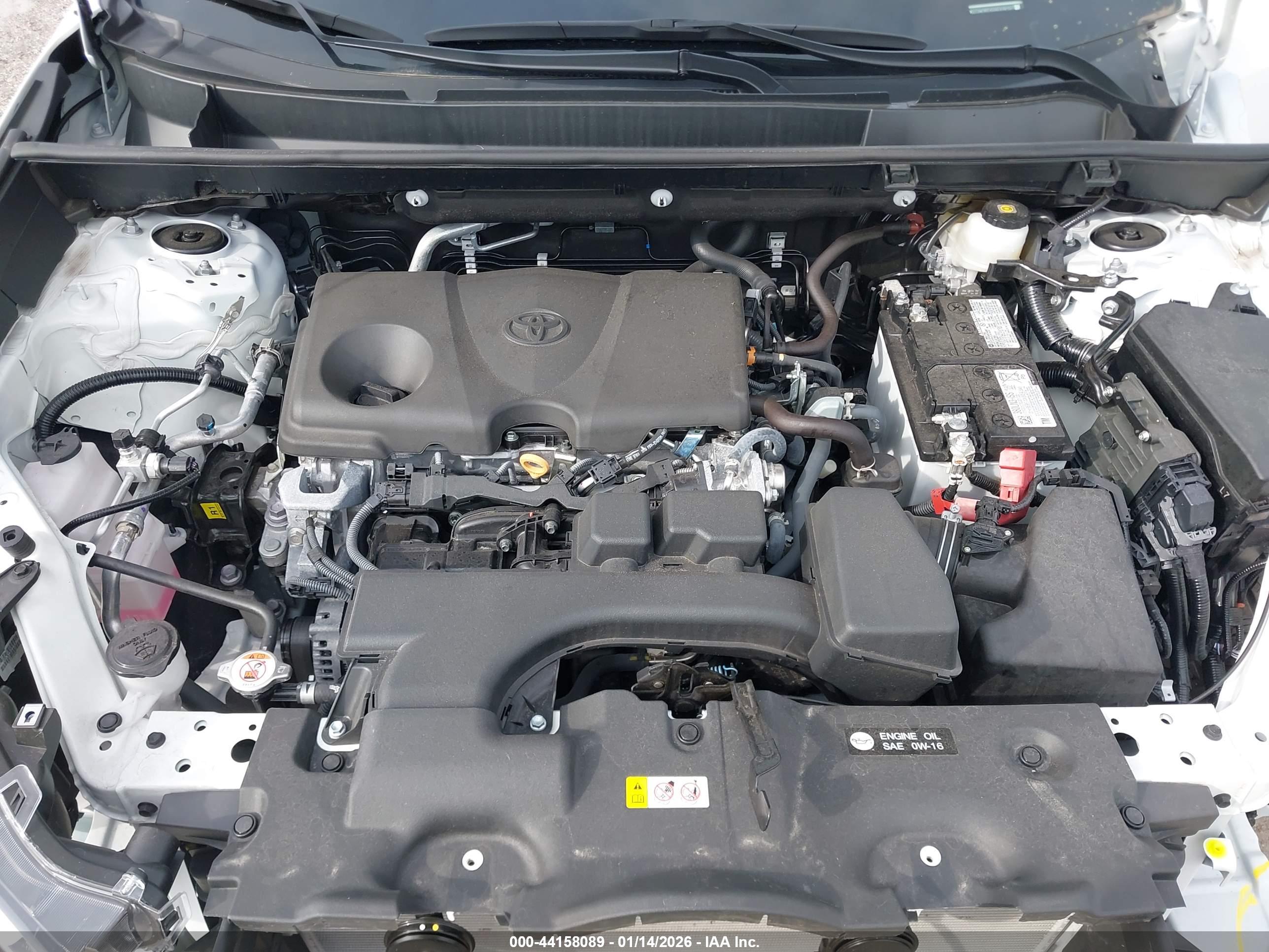 TOYOTA RAV4 image 10