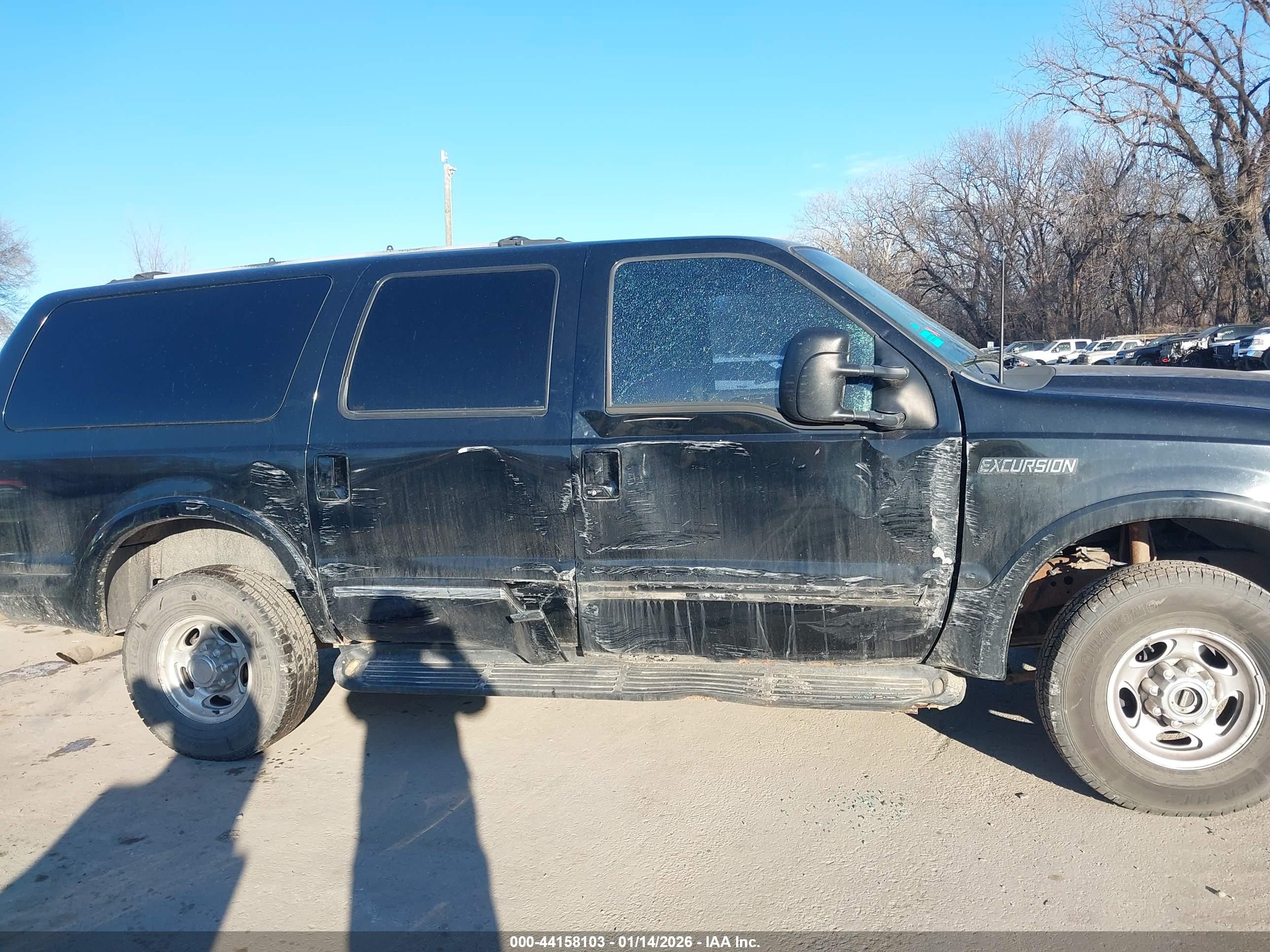 FORD EXCURSION image 6