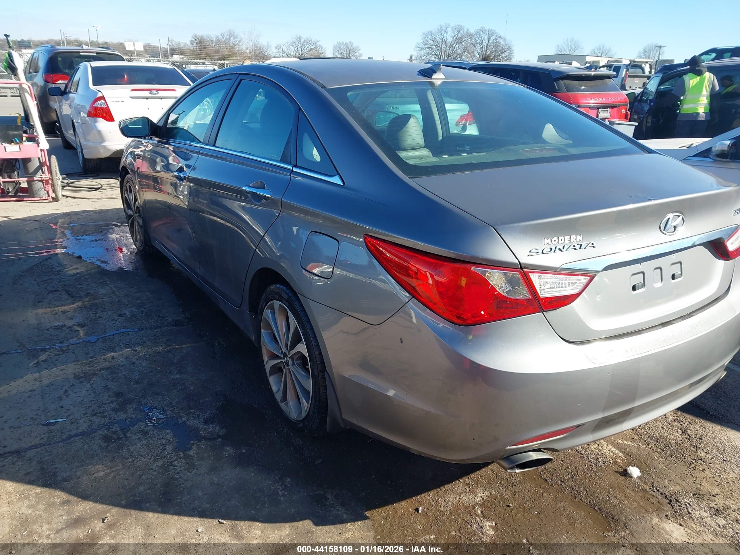 HYUNDAI SONATA image 3