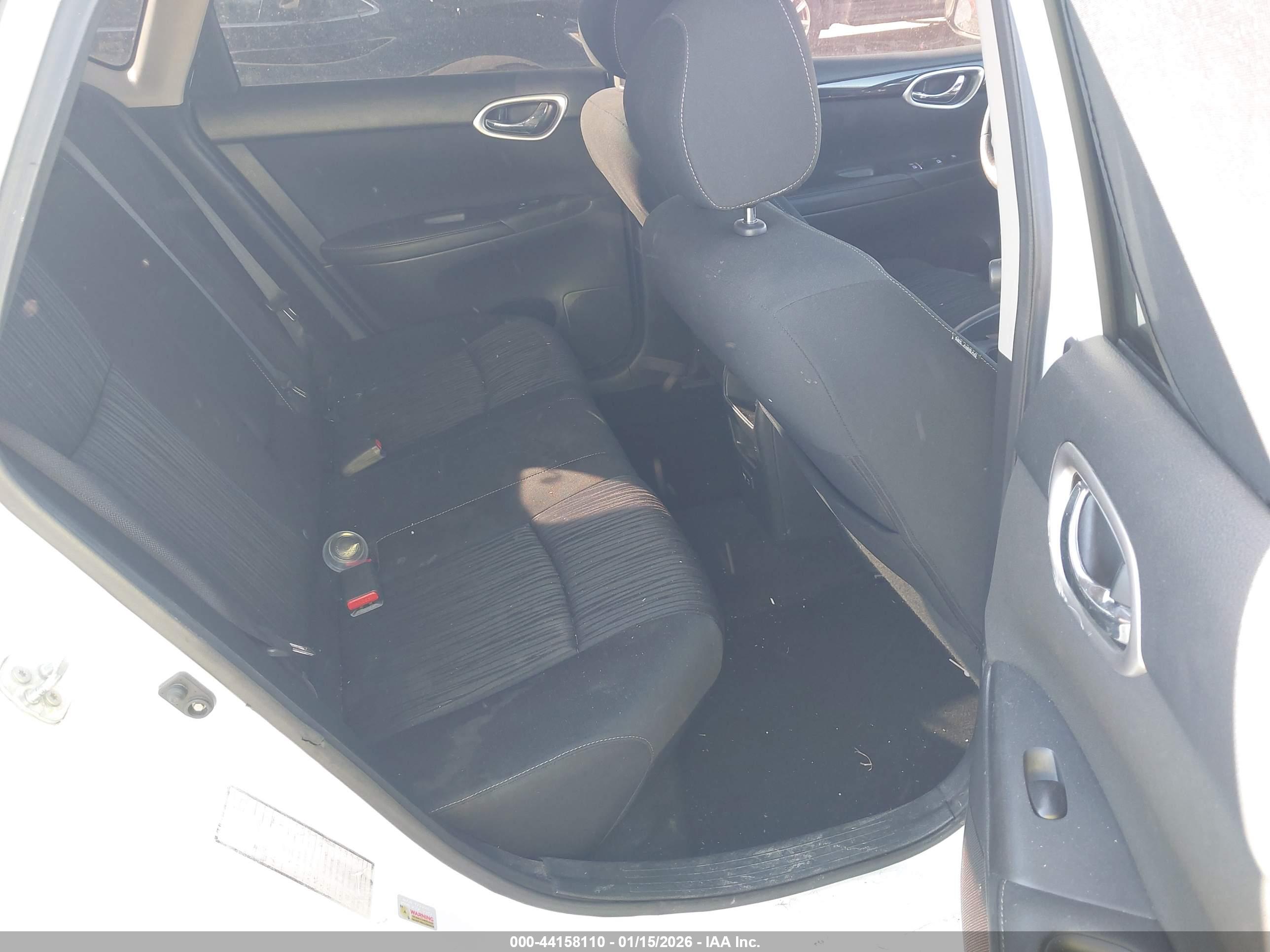 NISSAN SENTRA image 8
