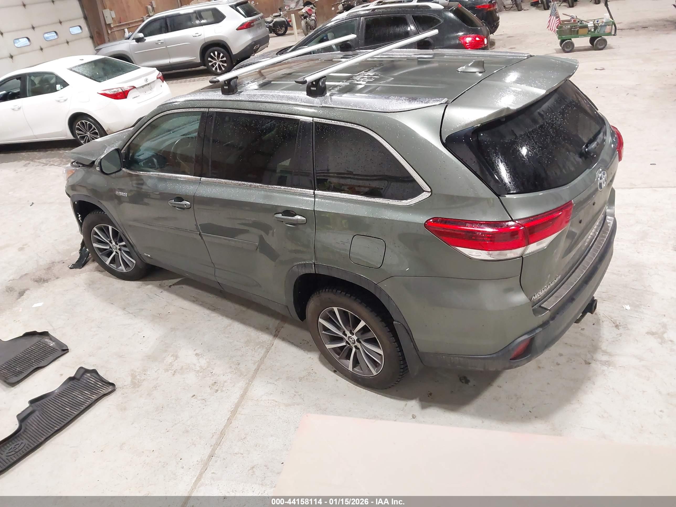 TOYOTA HIGHLANDER image 3