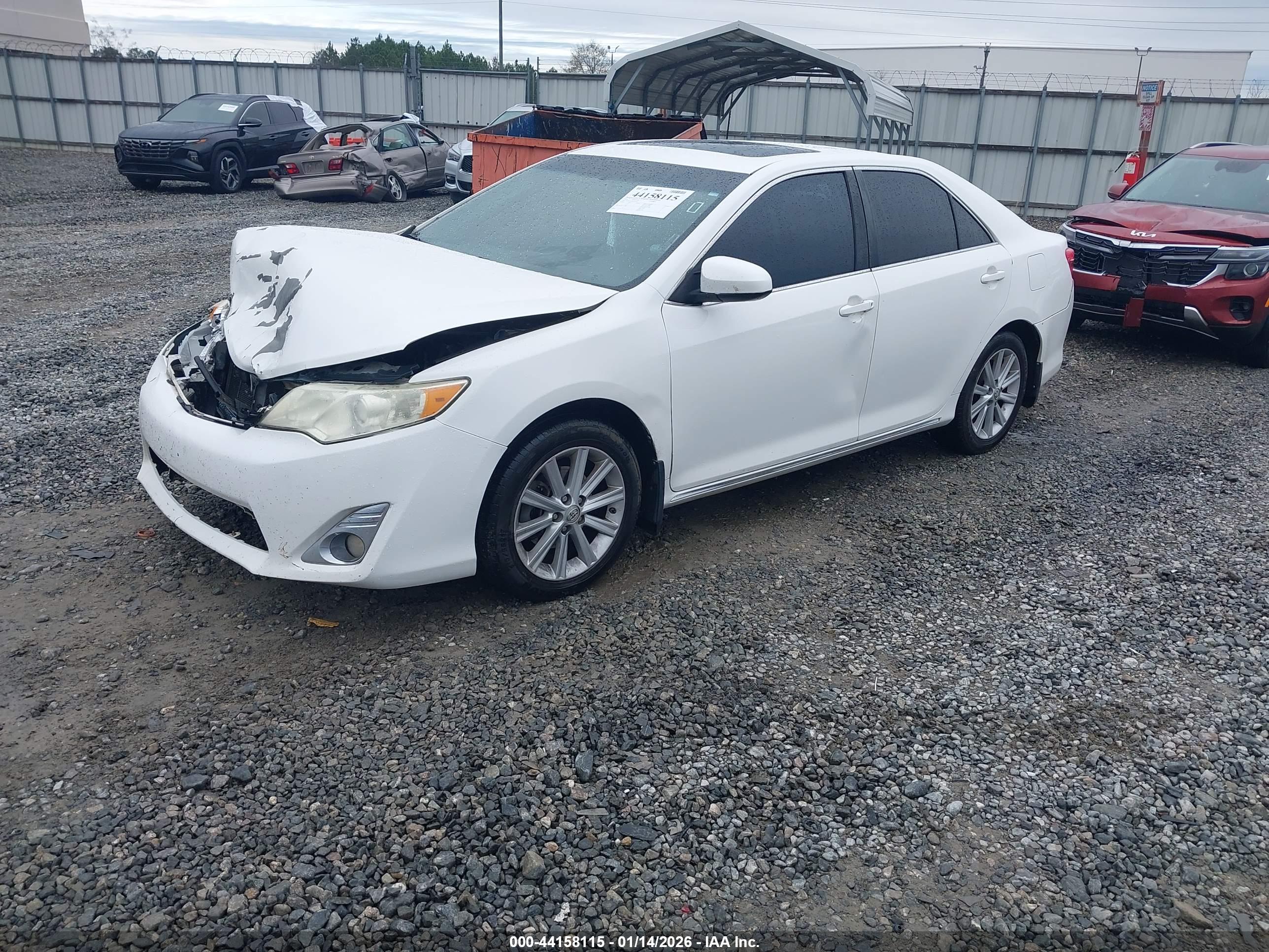 TOYOTA CAMRY image 2