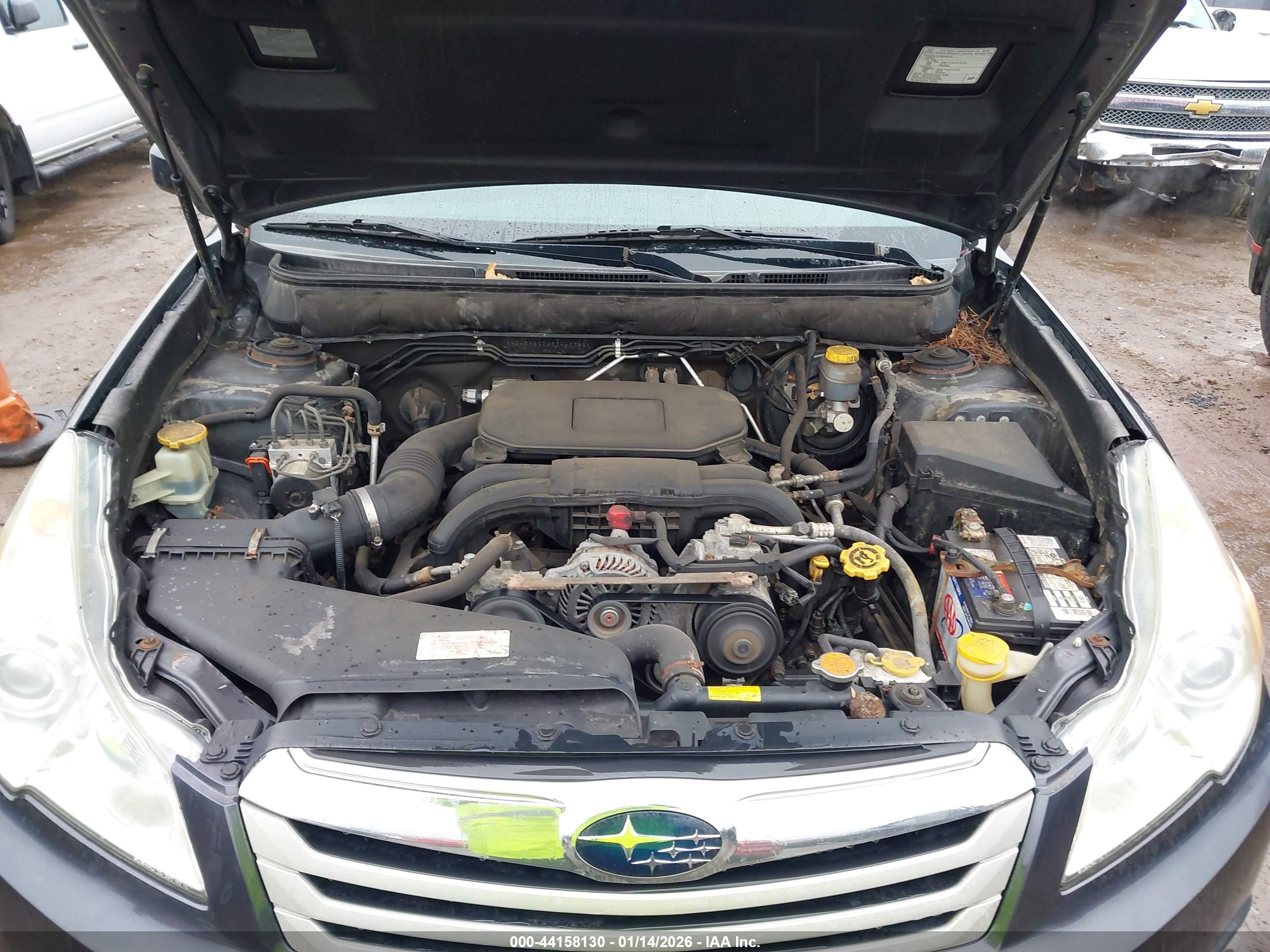 SUBARU OUTBACK image 10