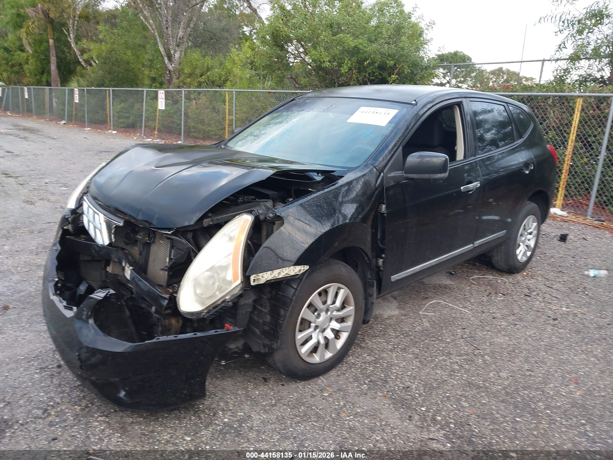 NISSAN ROGUE image 2