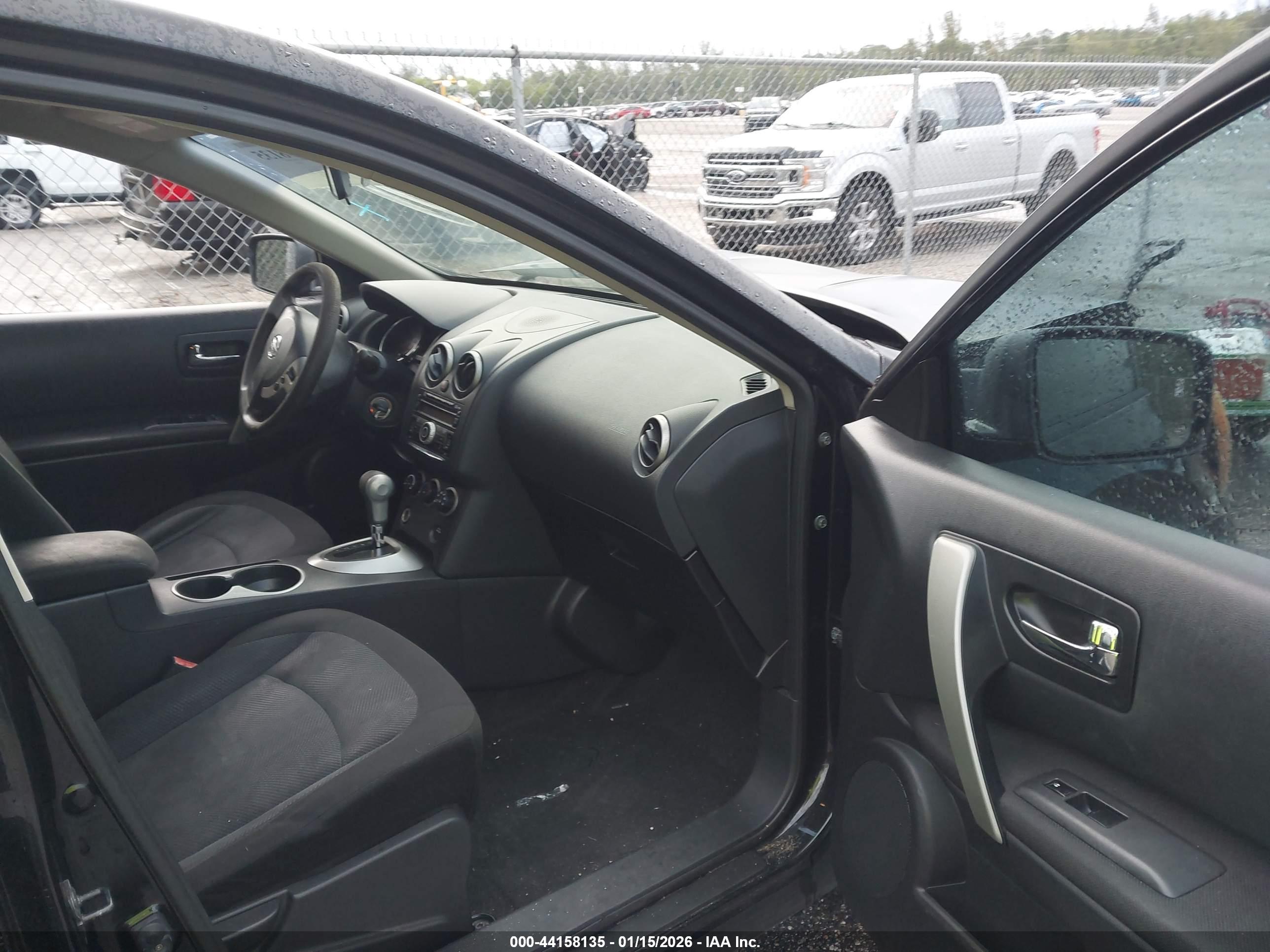 NISSAN ROGUE image 5