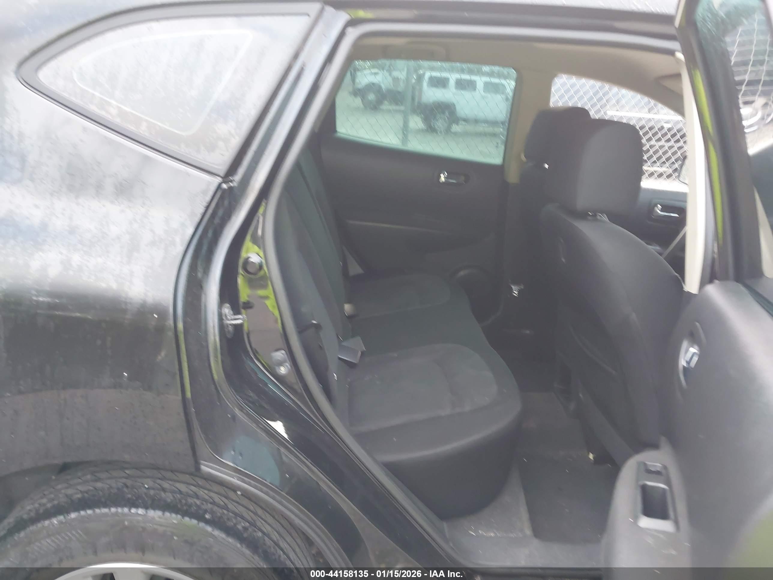 NISSAN ROGUE image 8