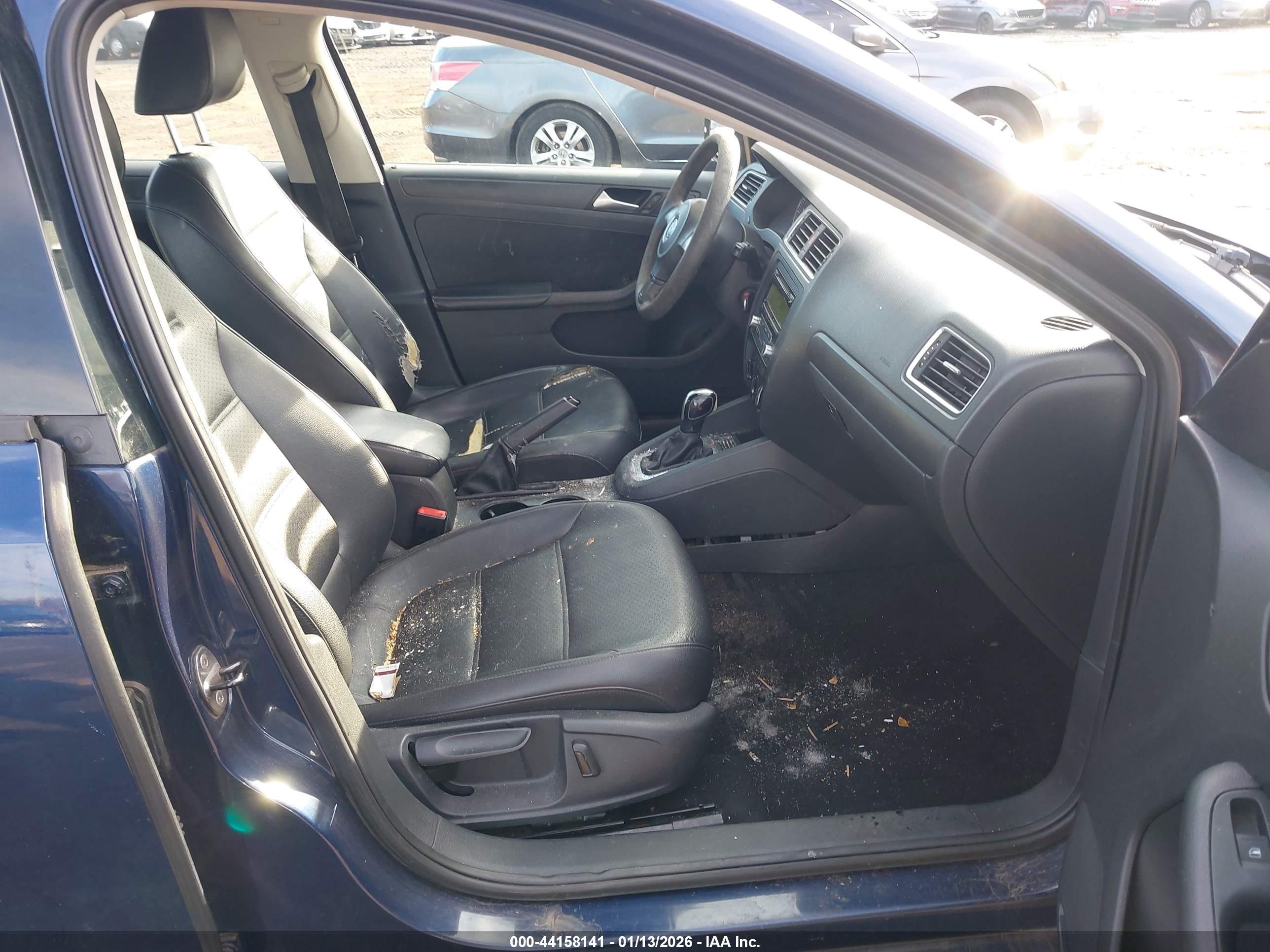 VOLKSWAGEN JETTA image 5