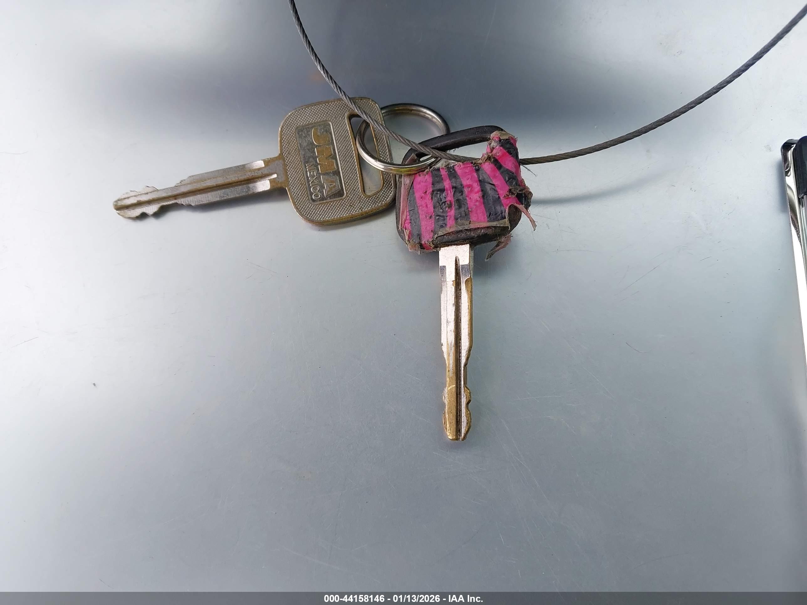 PONTIAC VIBE image 11