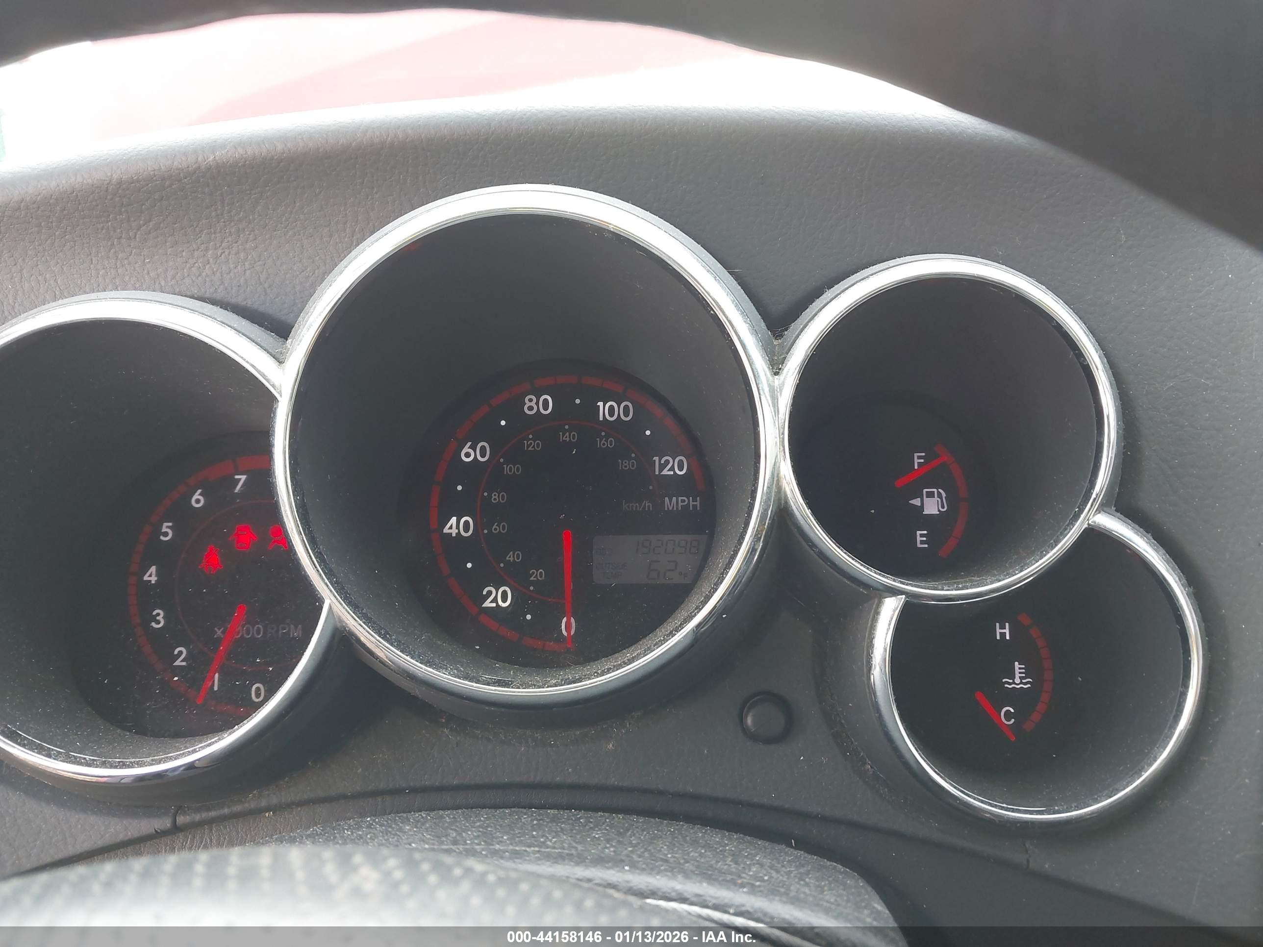 PONTIAC VIBE image 7