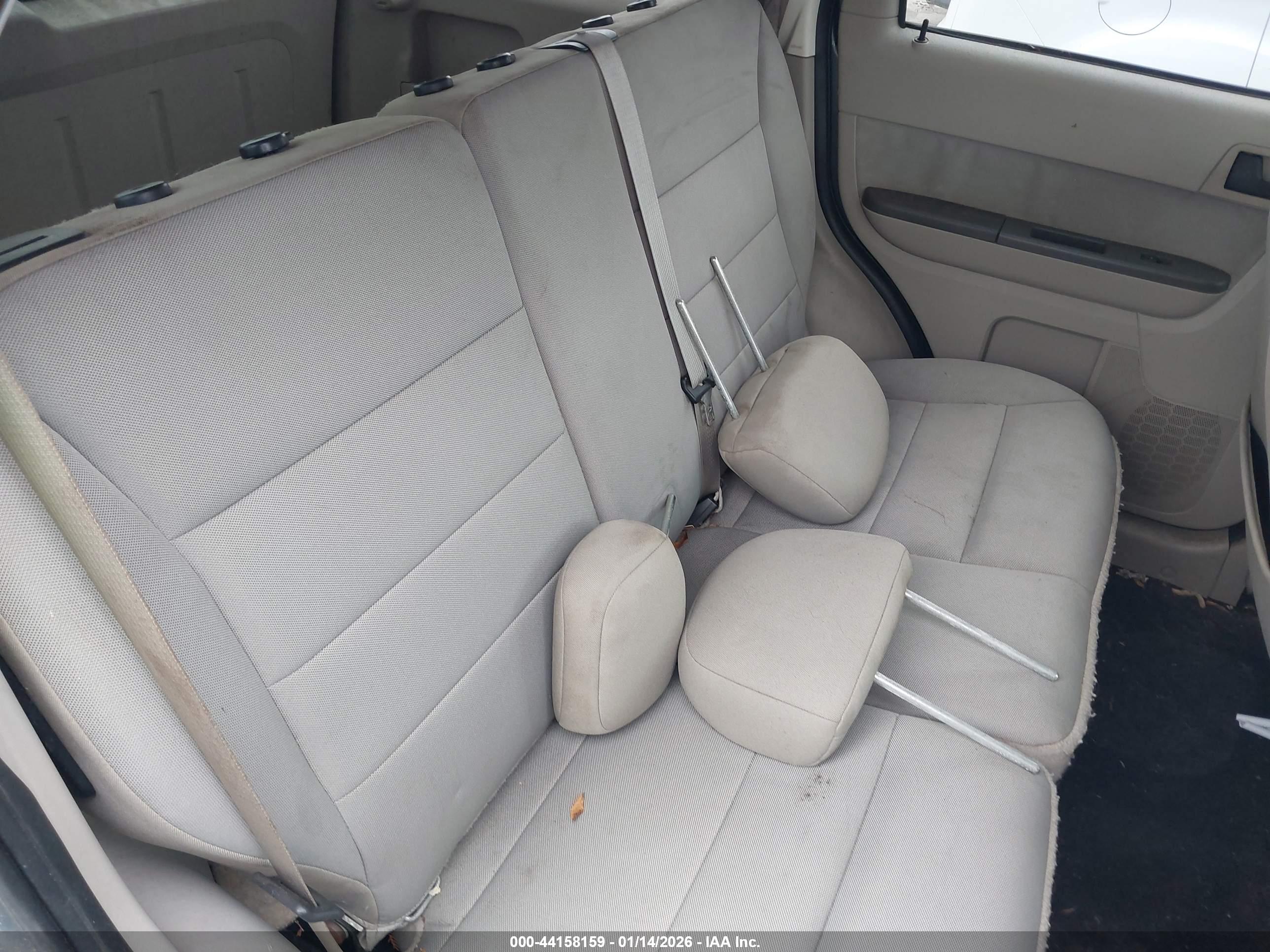 FORD ESCAPE image 8