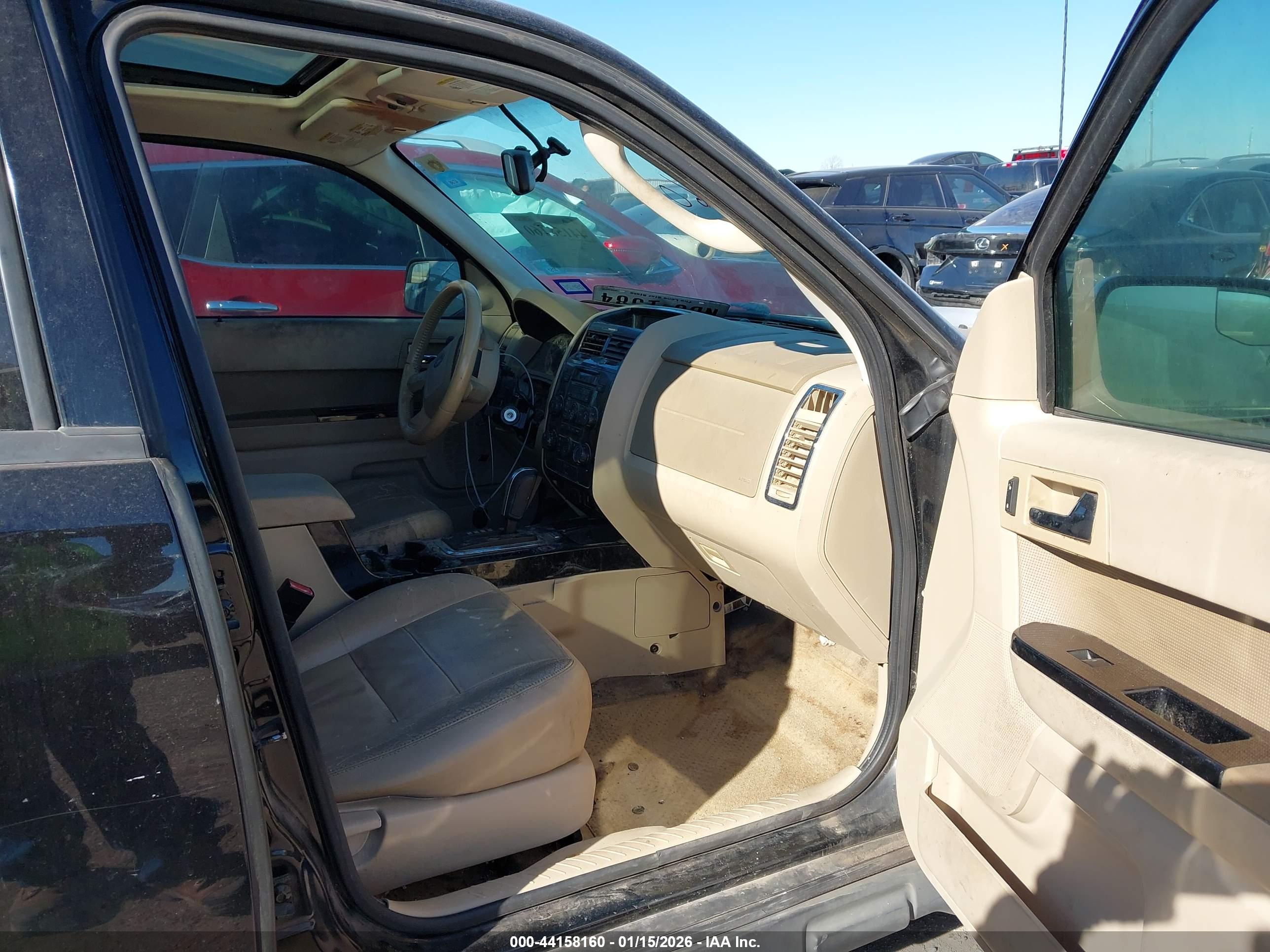 FORD ESCAPE image 5