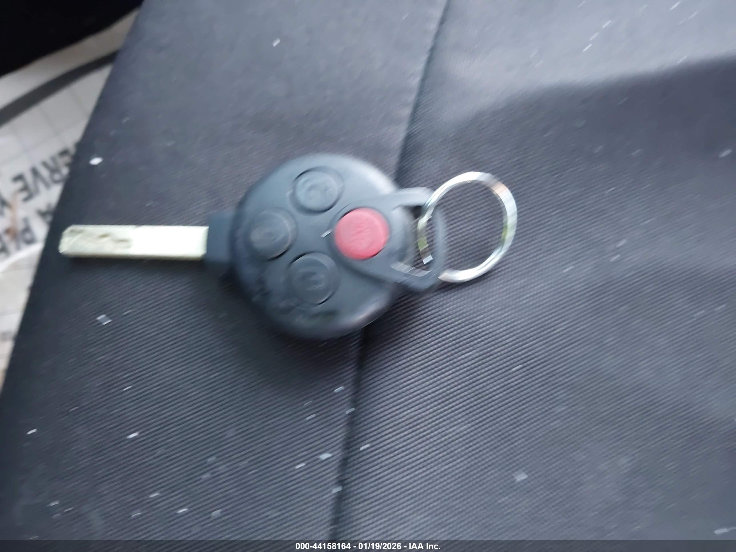SMART FORTWO image 11