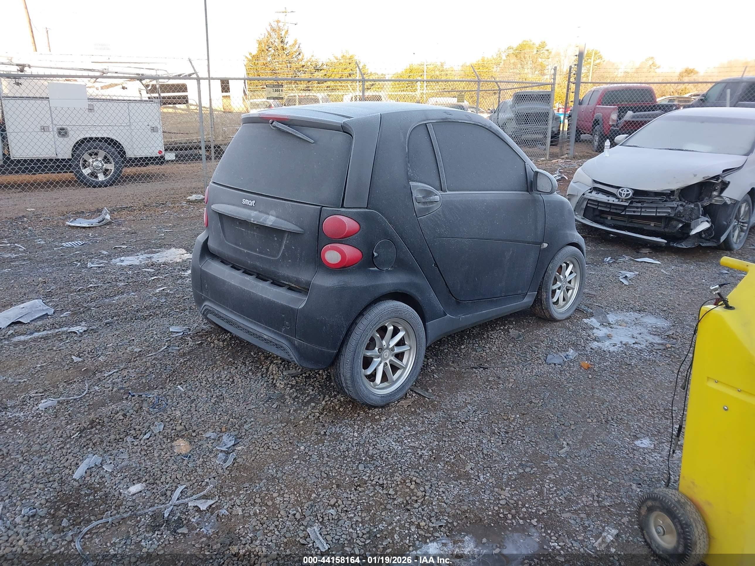 SMART FORTWO image 4