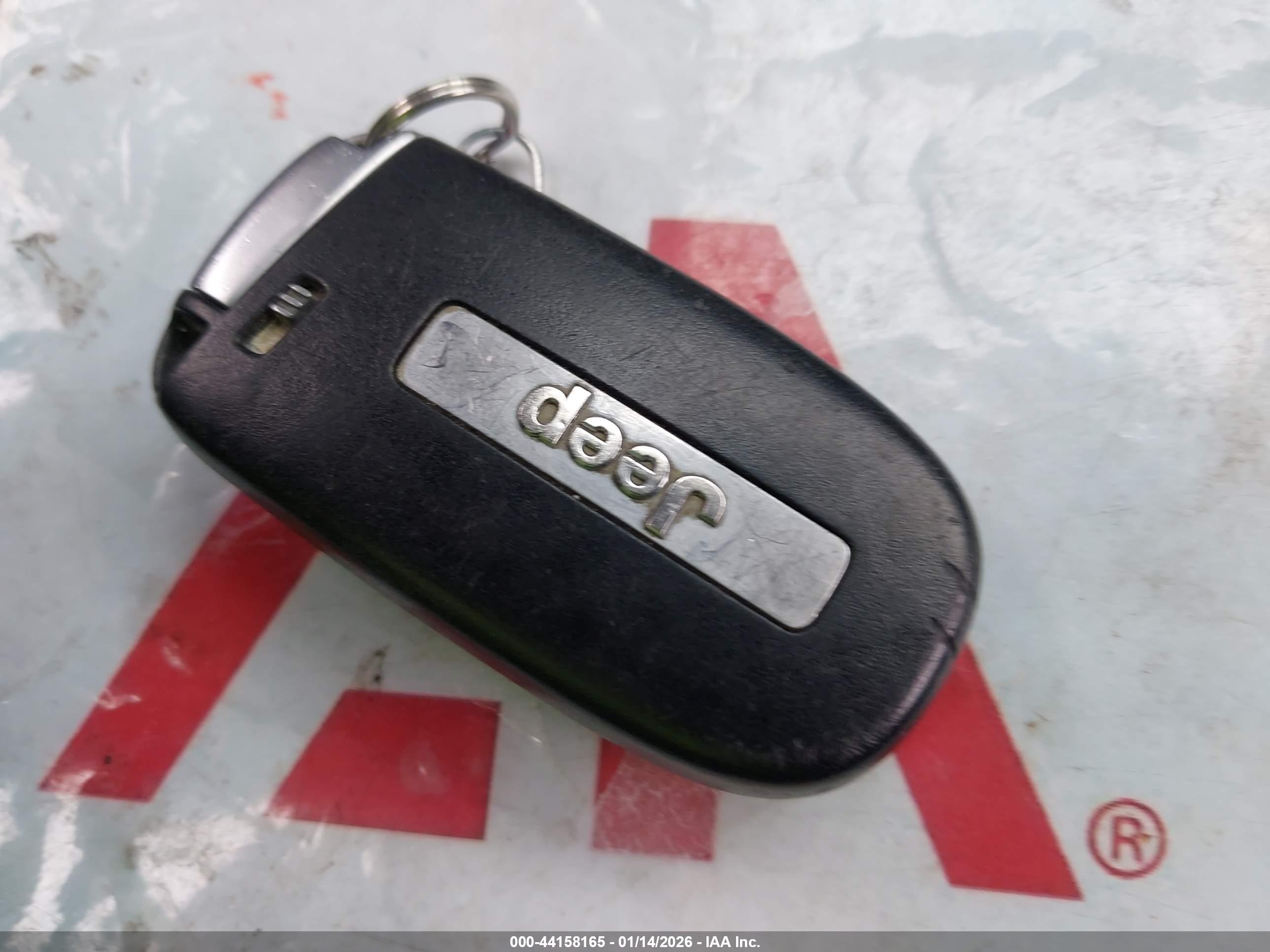 JEEP GRAND image 11