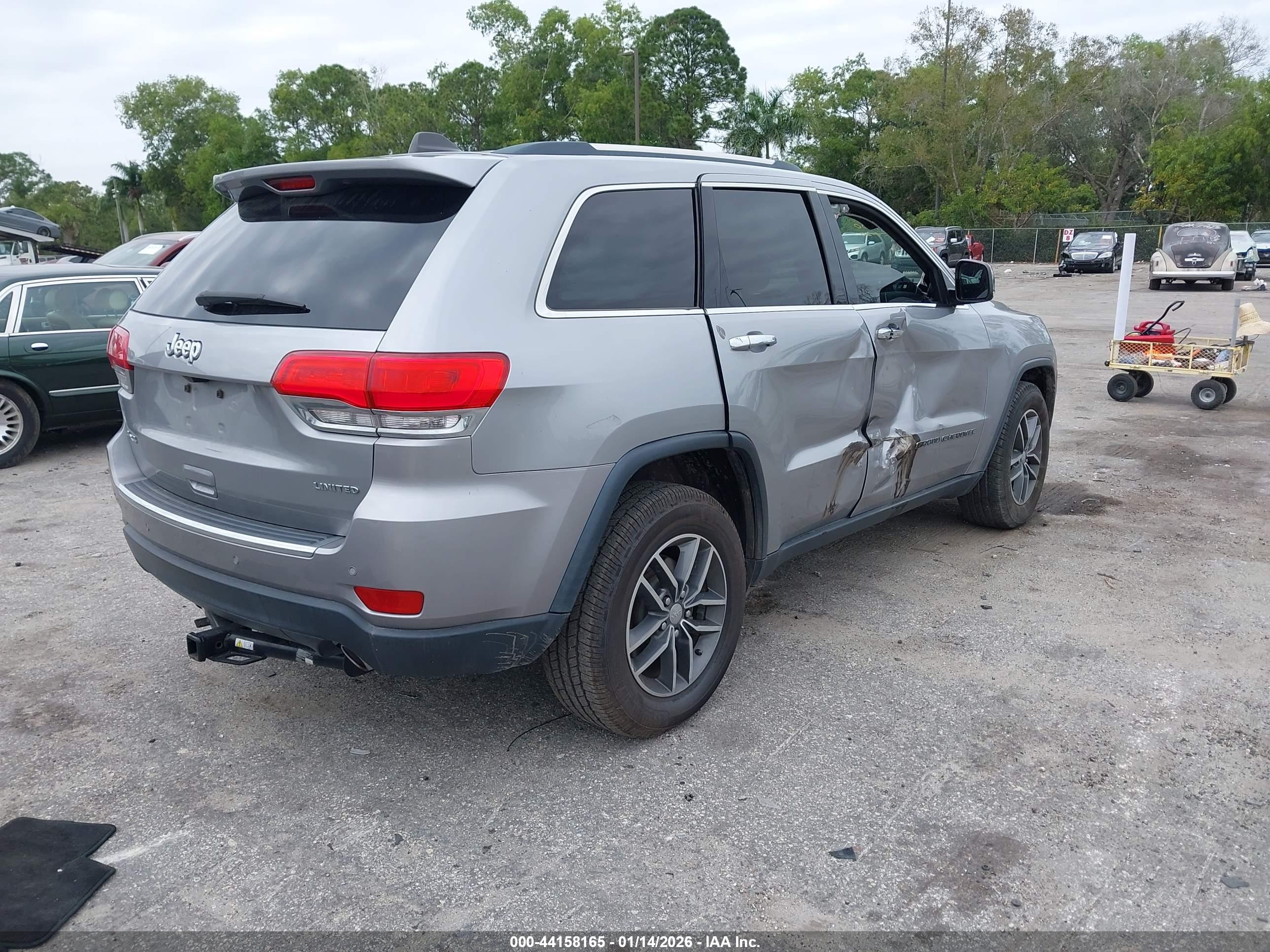 JEEP GRAND image 4