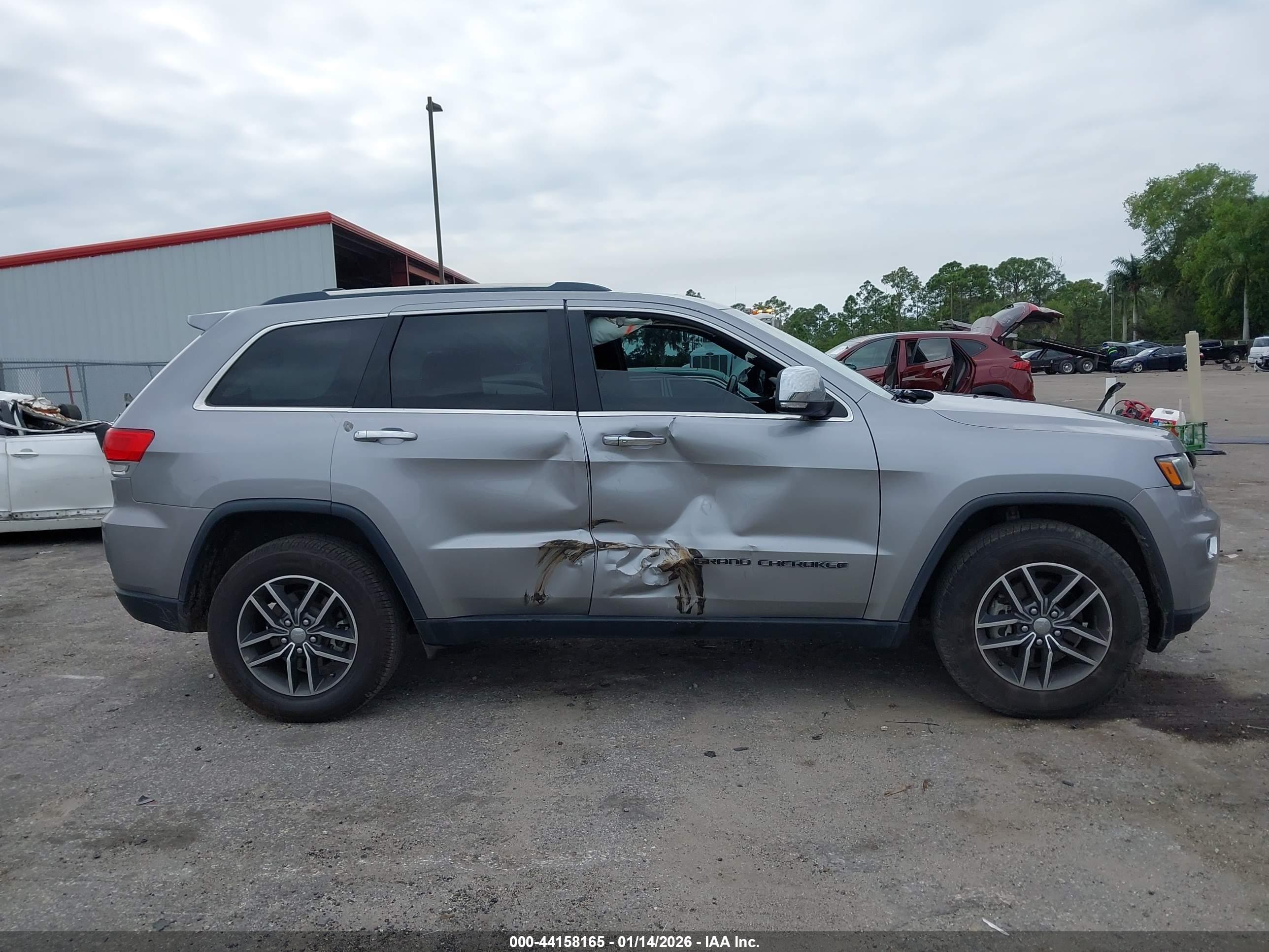 JEEP GRAND image 6