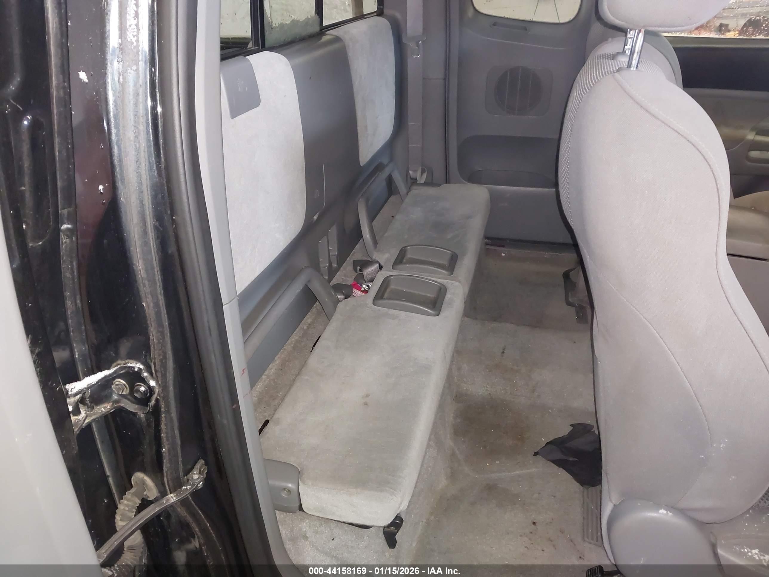 TOYOTA TACOMA image 8