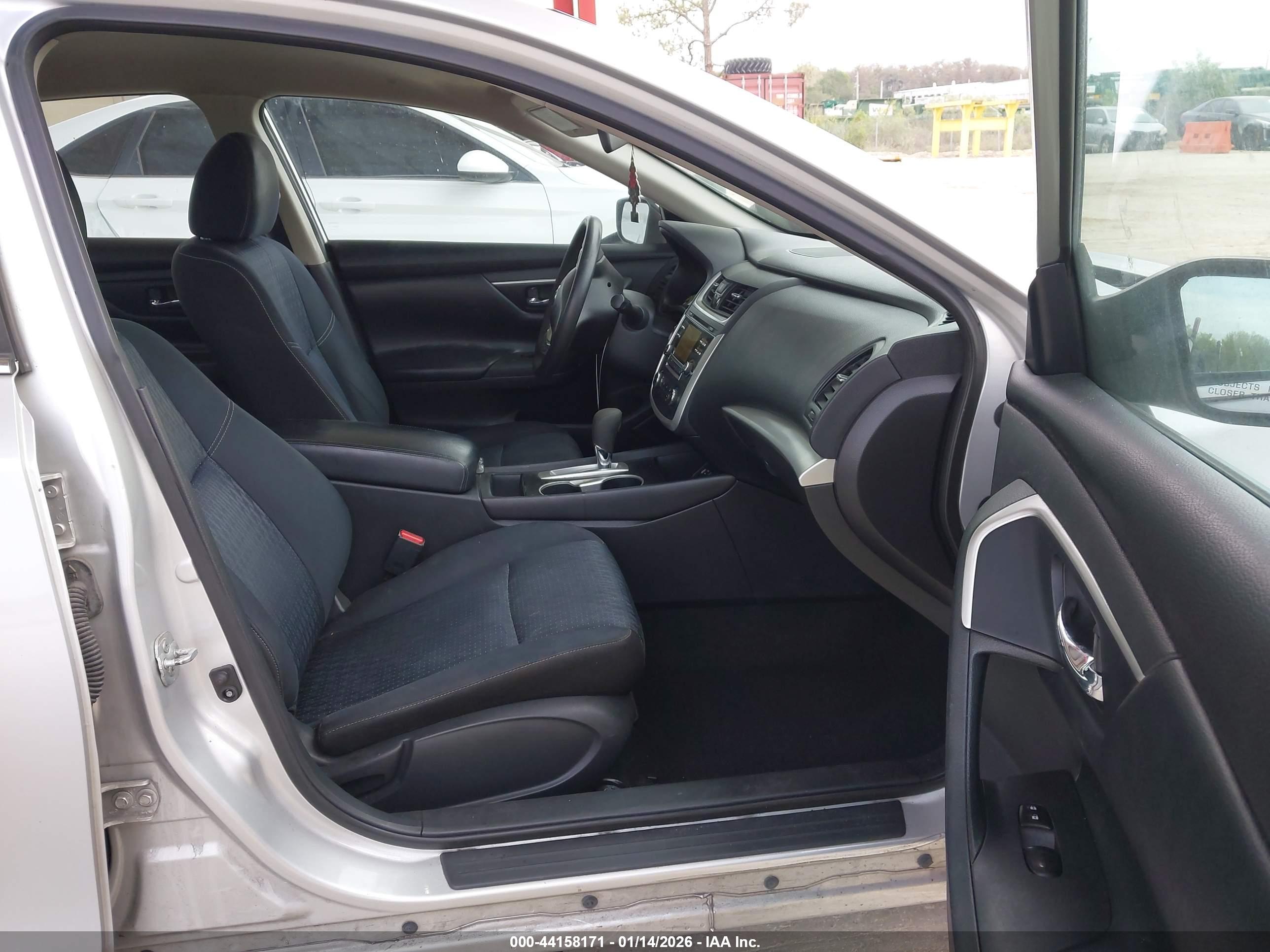 NISSAN ALTIMA image 5
