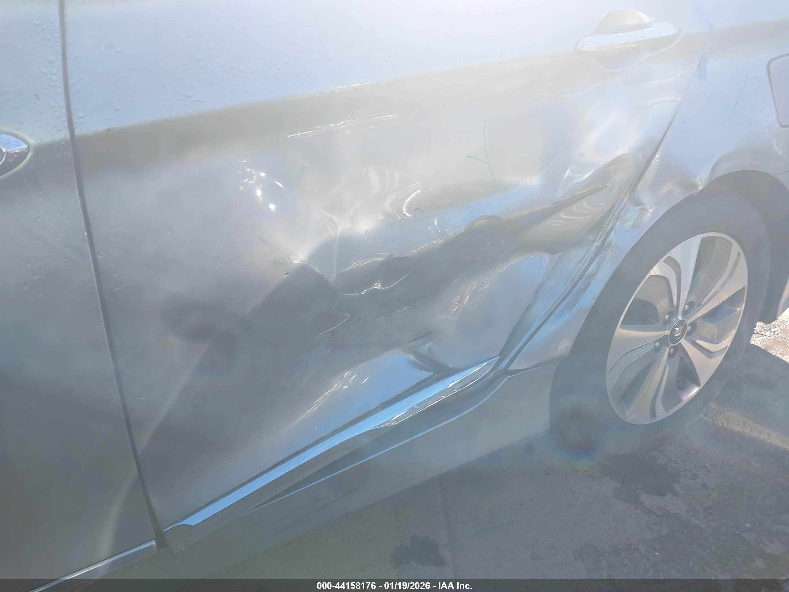 HYUNDAI SONATA image 6